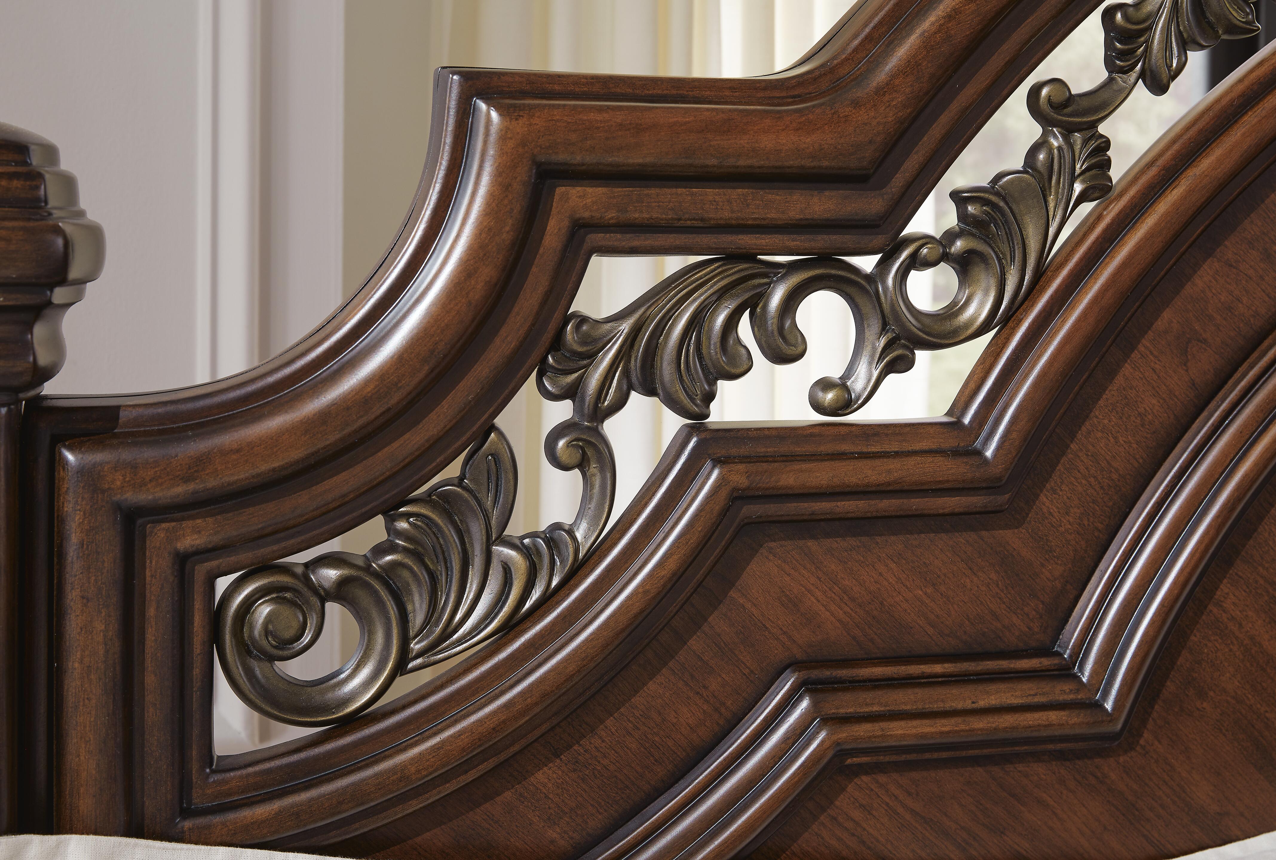 Lavinton King Poster Bed - image 7