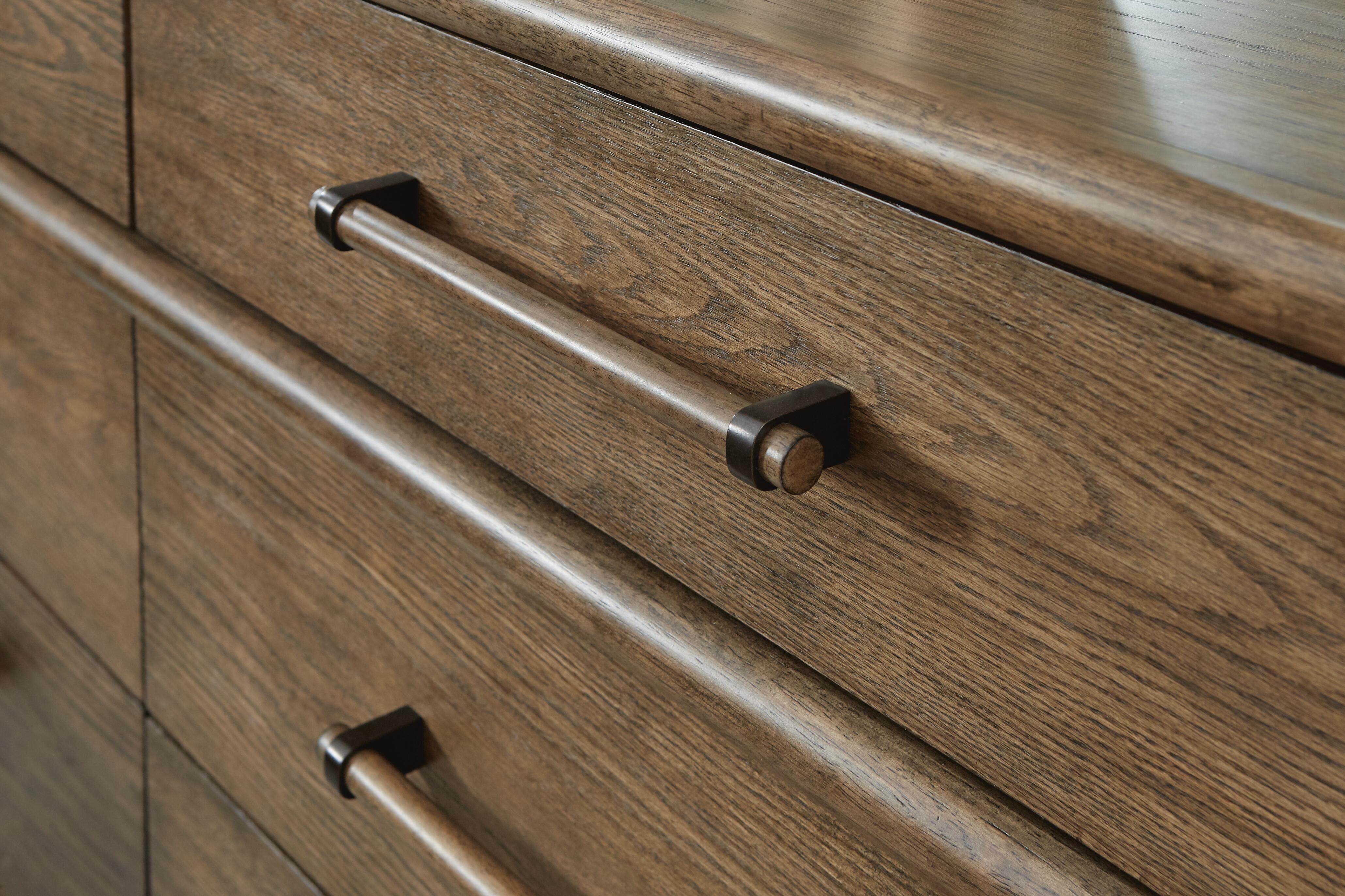 Roanhowe Dresser - image 7