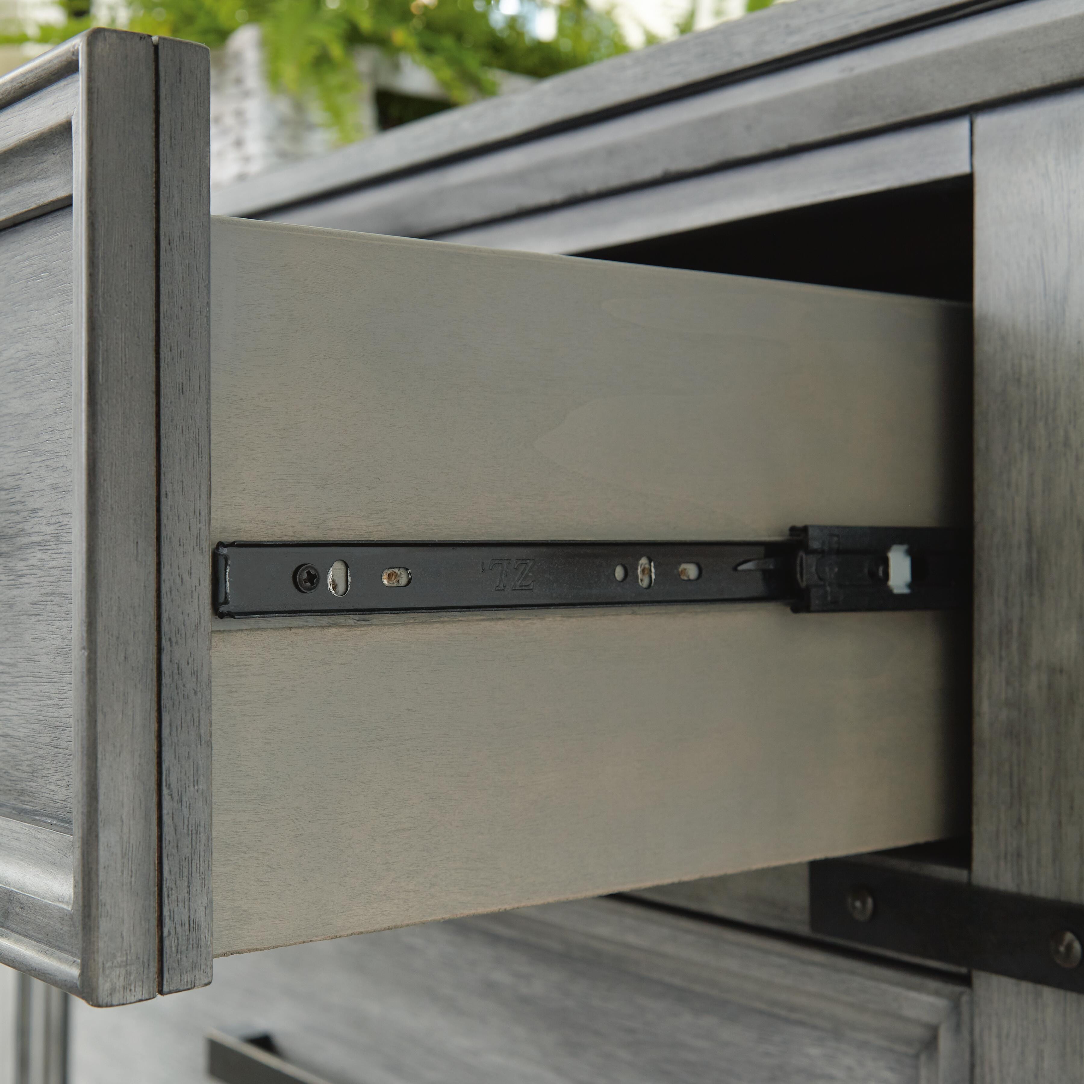 Russelyn Chest of Drawers - image 6
