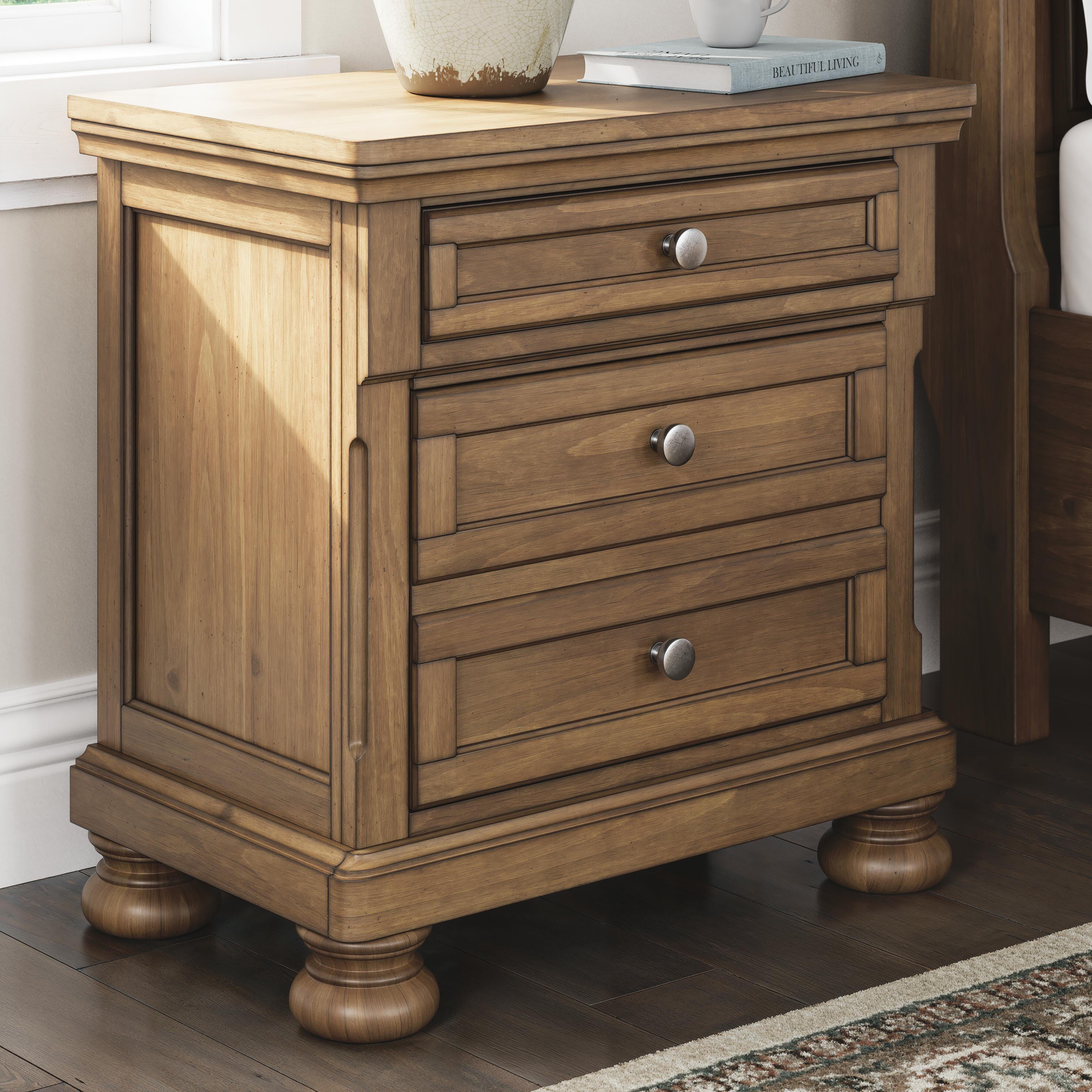 Vandenmore Nightstand, , rollover