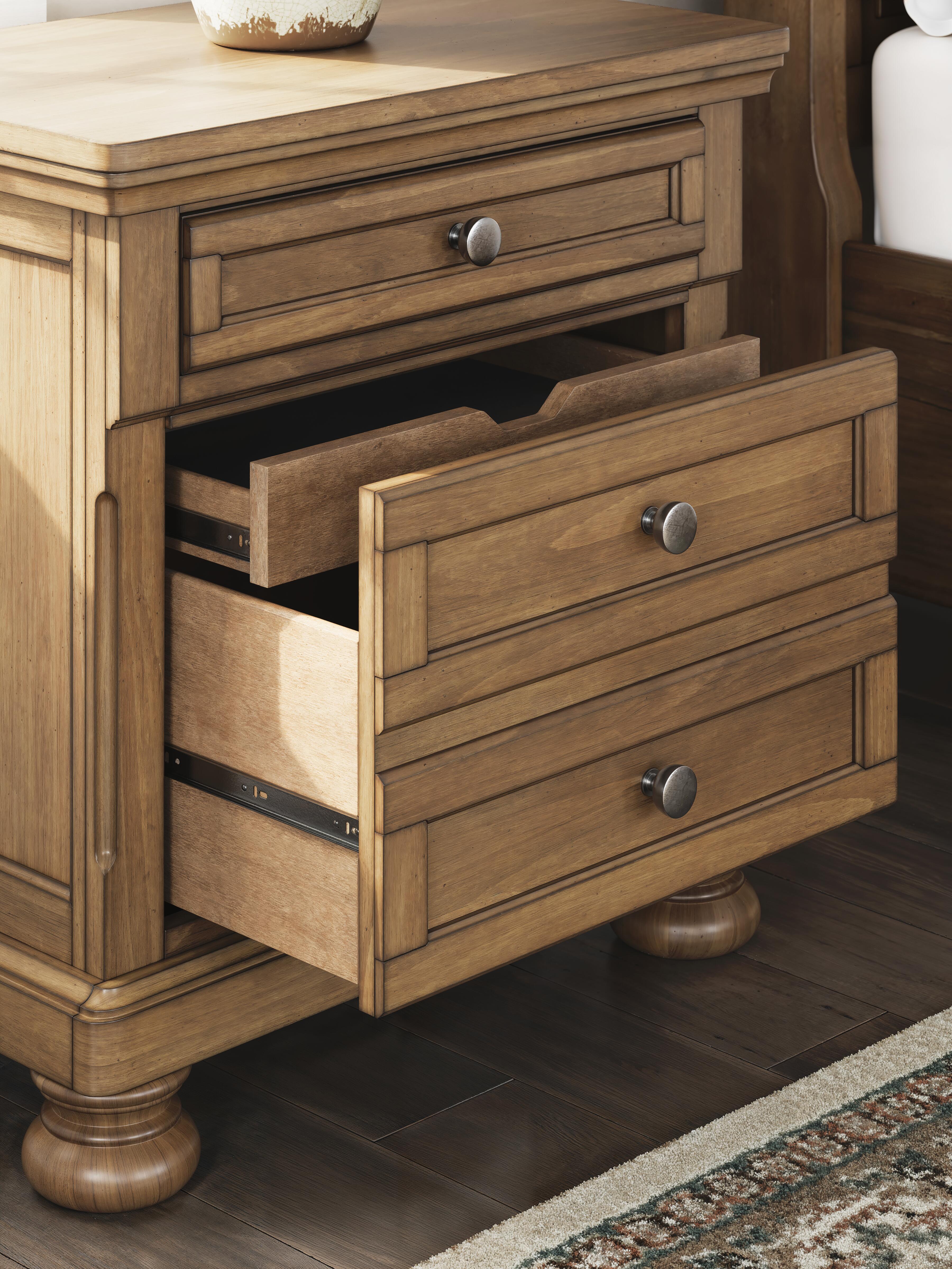 Vandenmore Nightstand - image 11