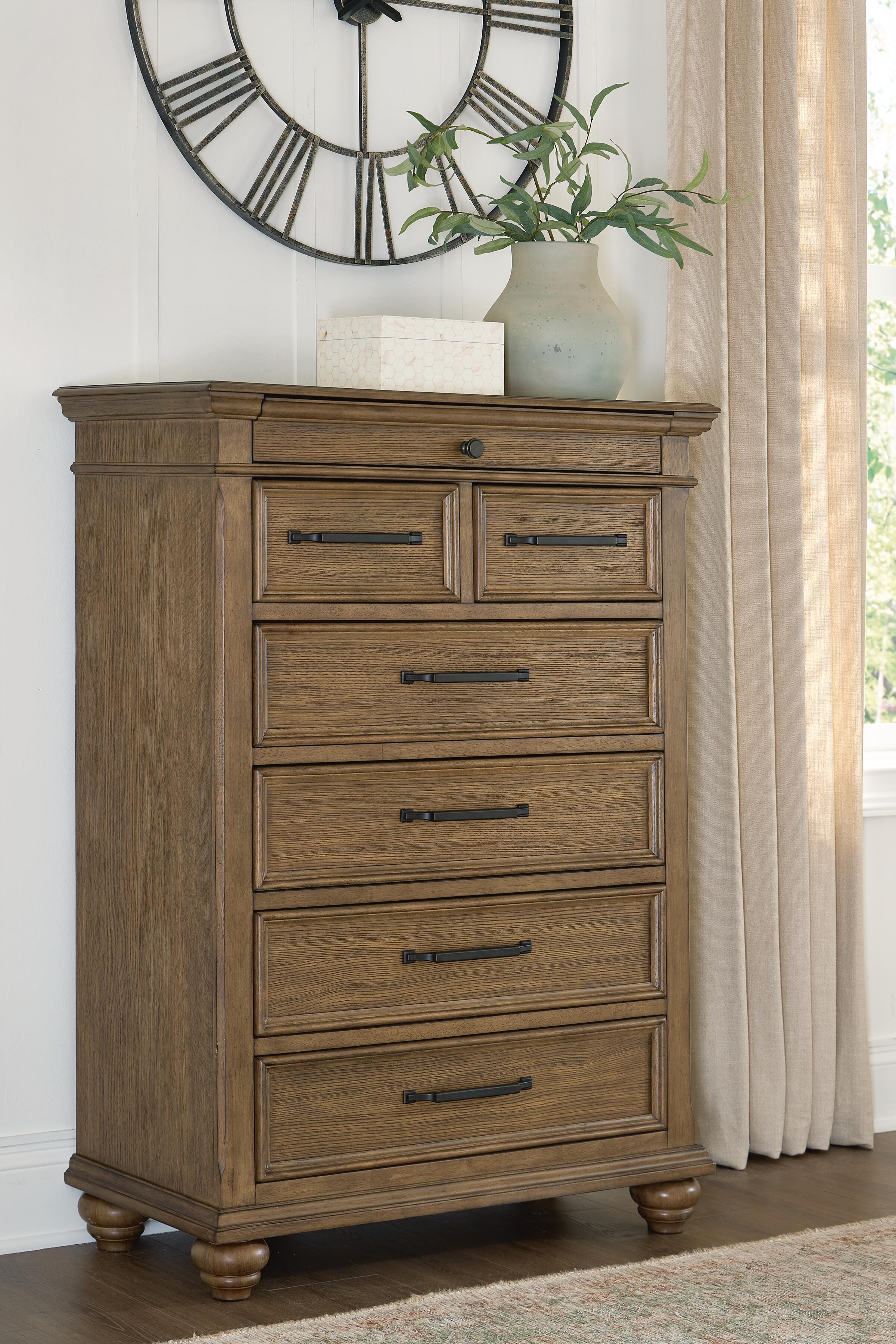 Waynely Chest of Drawers, , rollover