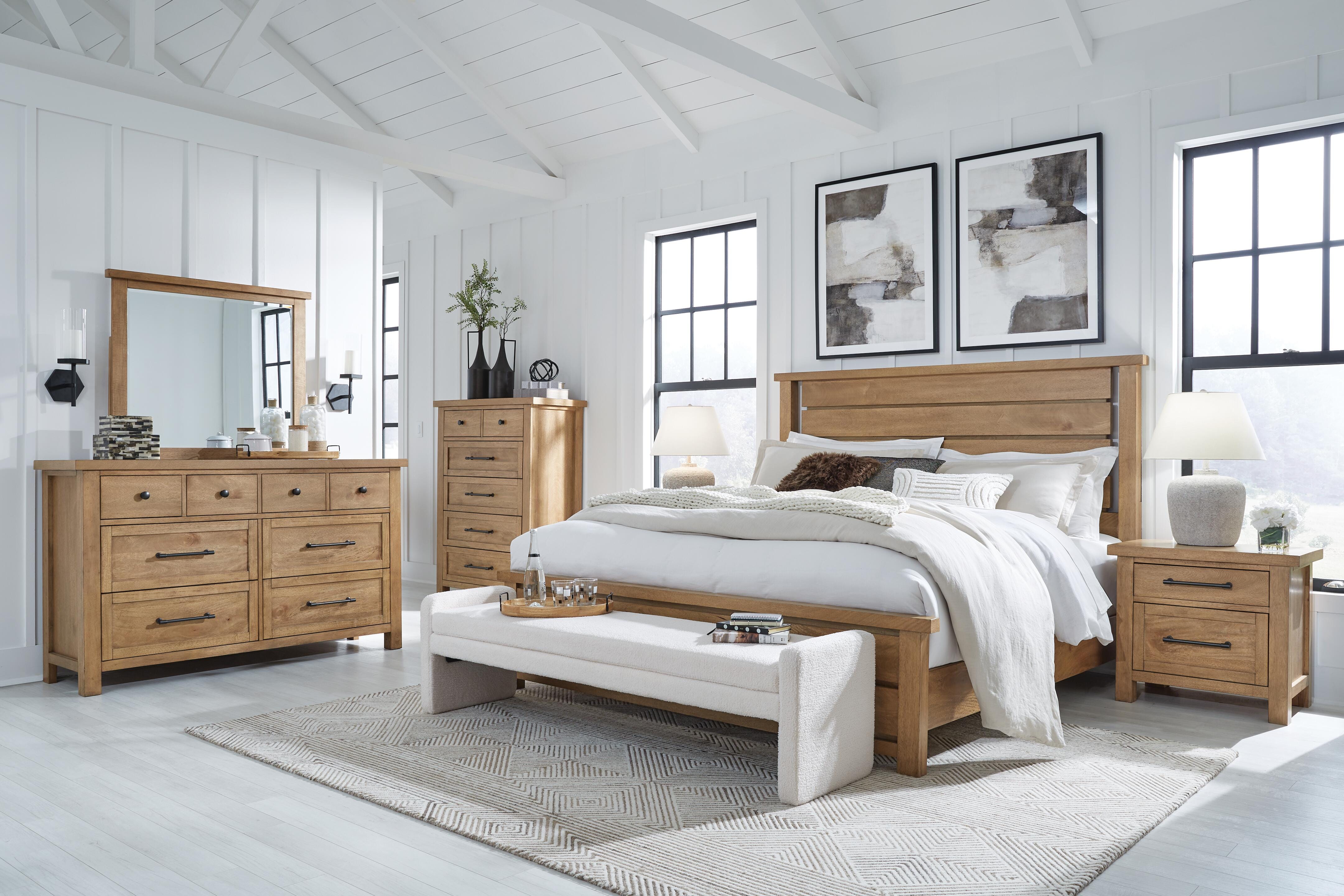 Kristiland King Panel Bed - image 6