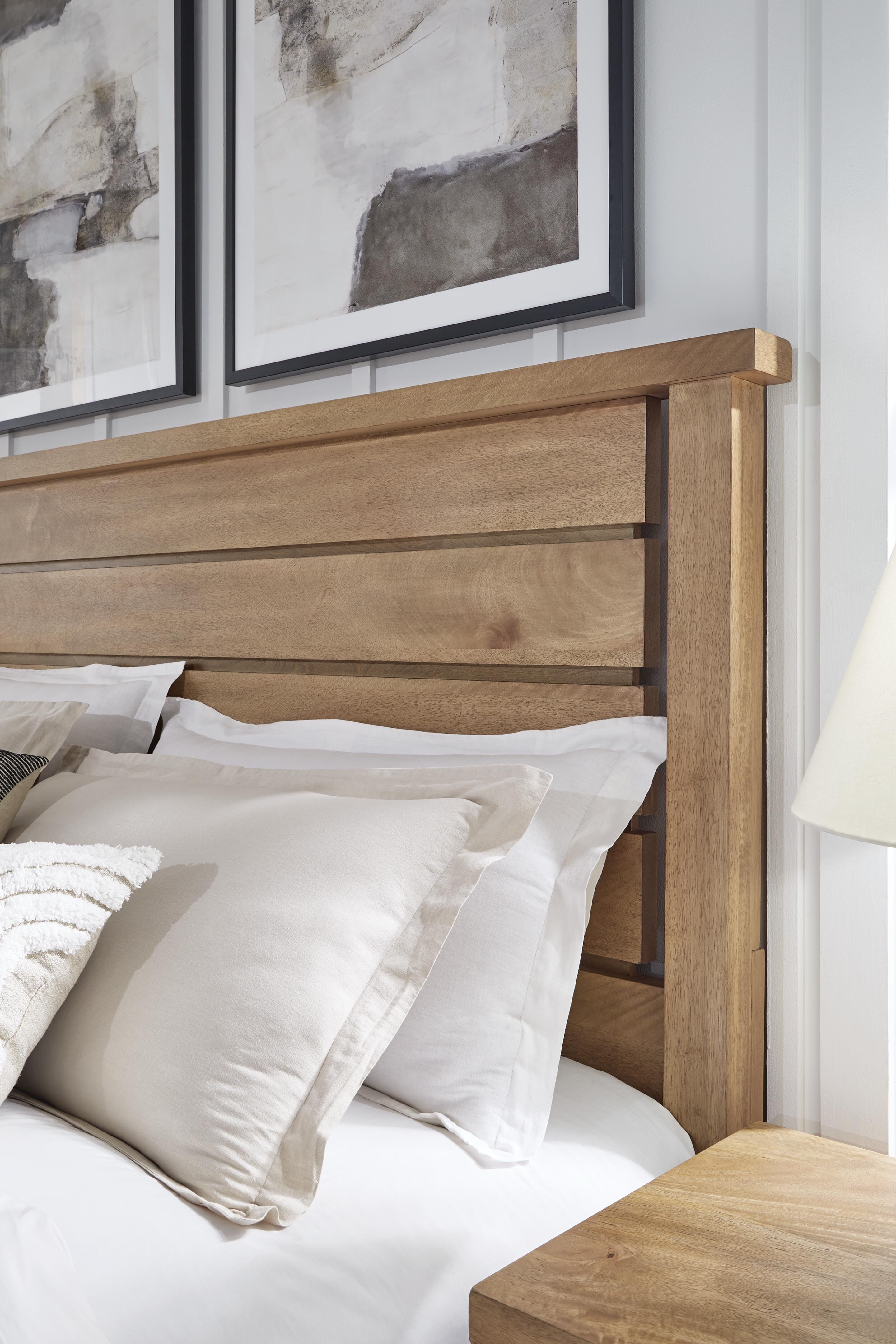 Kristiland Queen Panel Bed - image 4