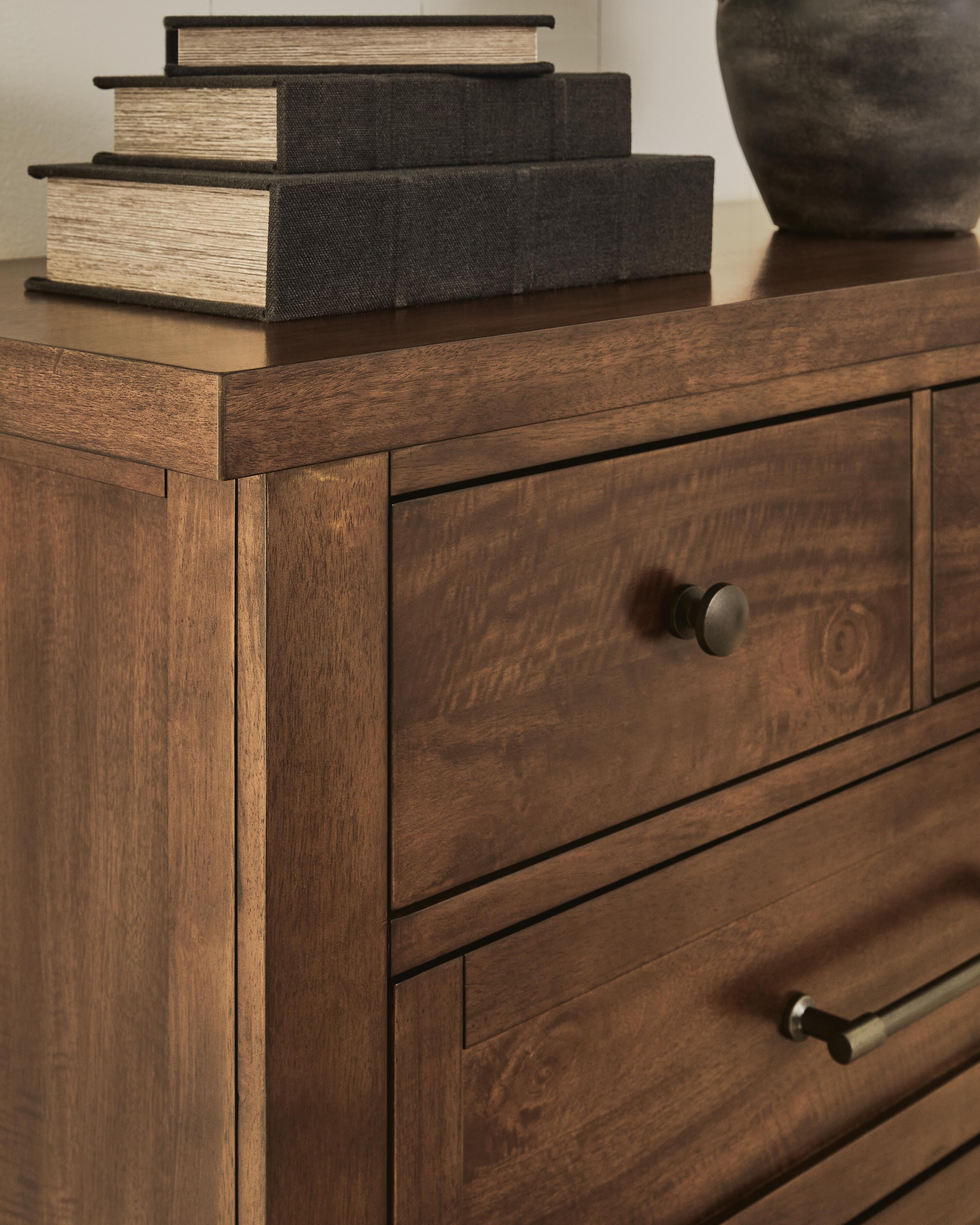 Kristiland Chest of Drawers - image 5