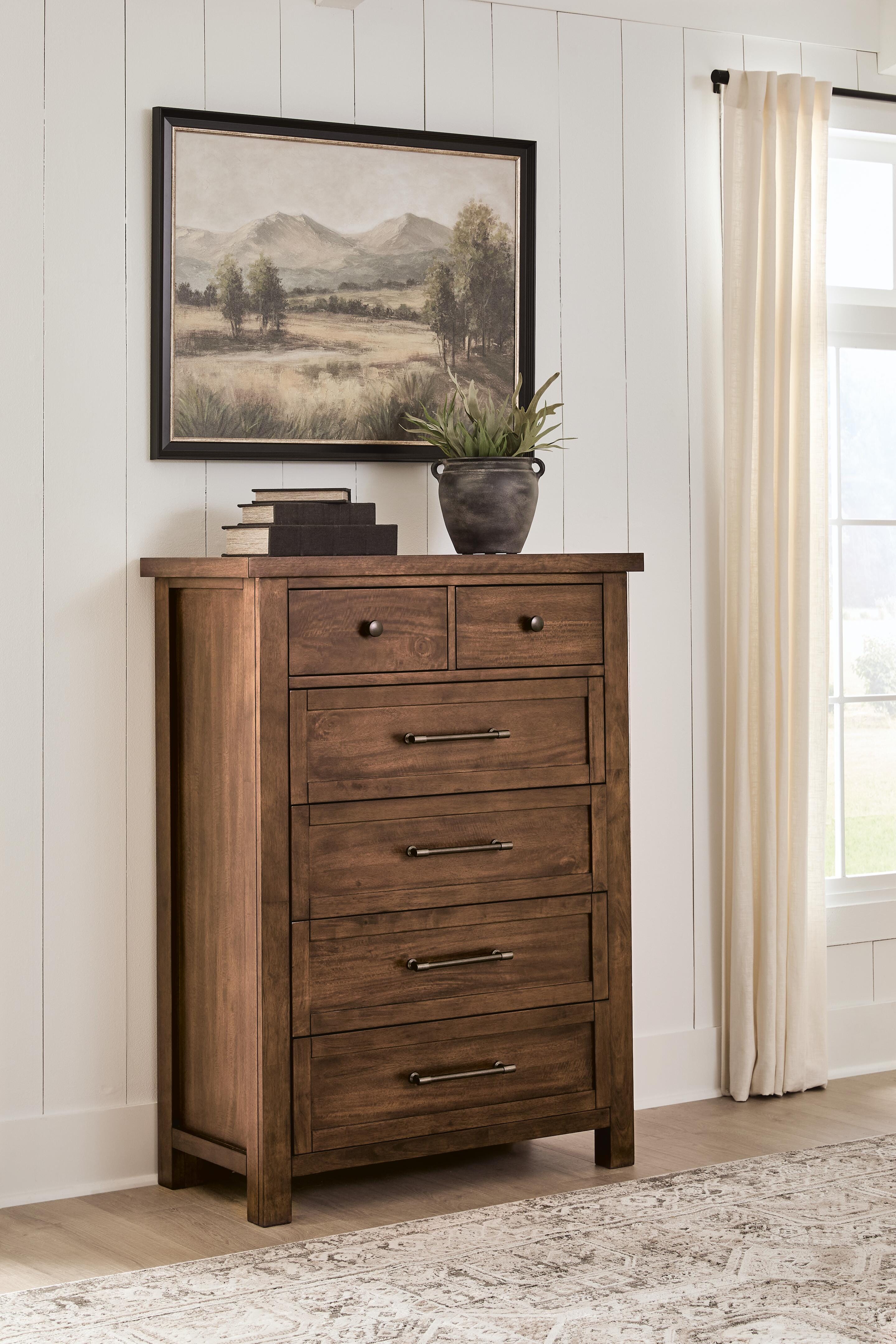 Kristiland Chest of Drawers - image 1