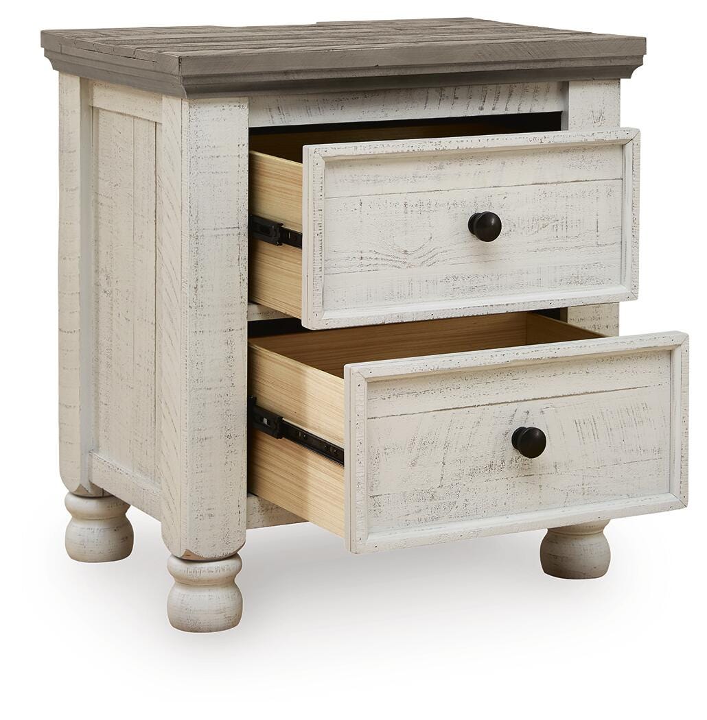 Havalance Nightstand - image 3