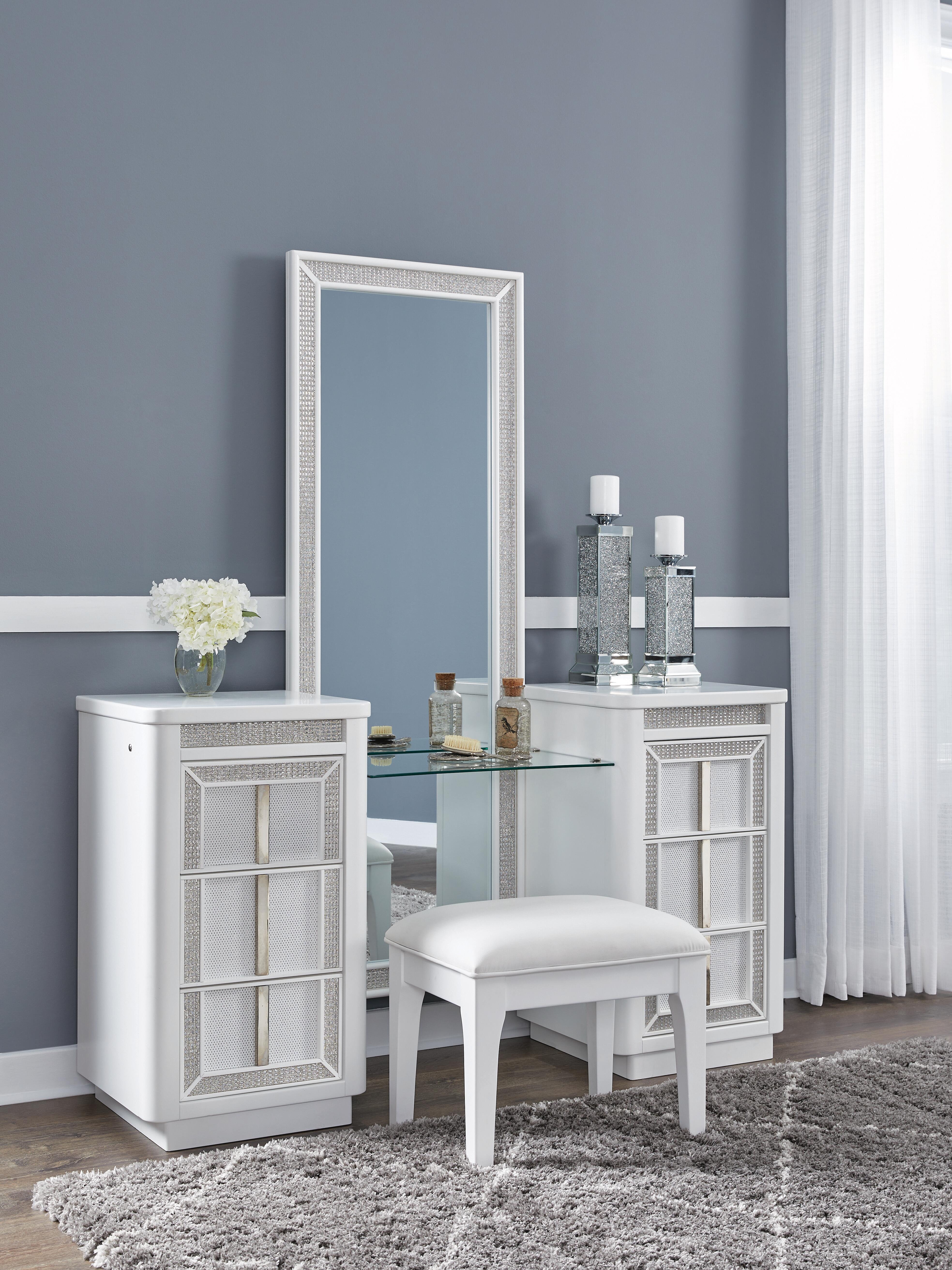 Chalanna Vanity with Mirror - image 4