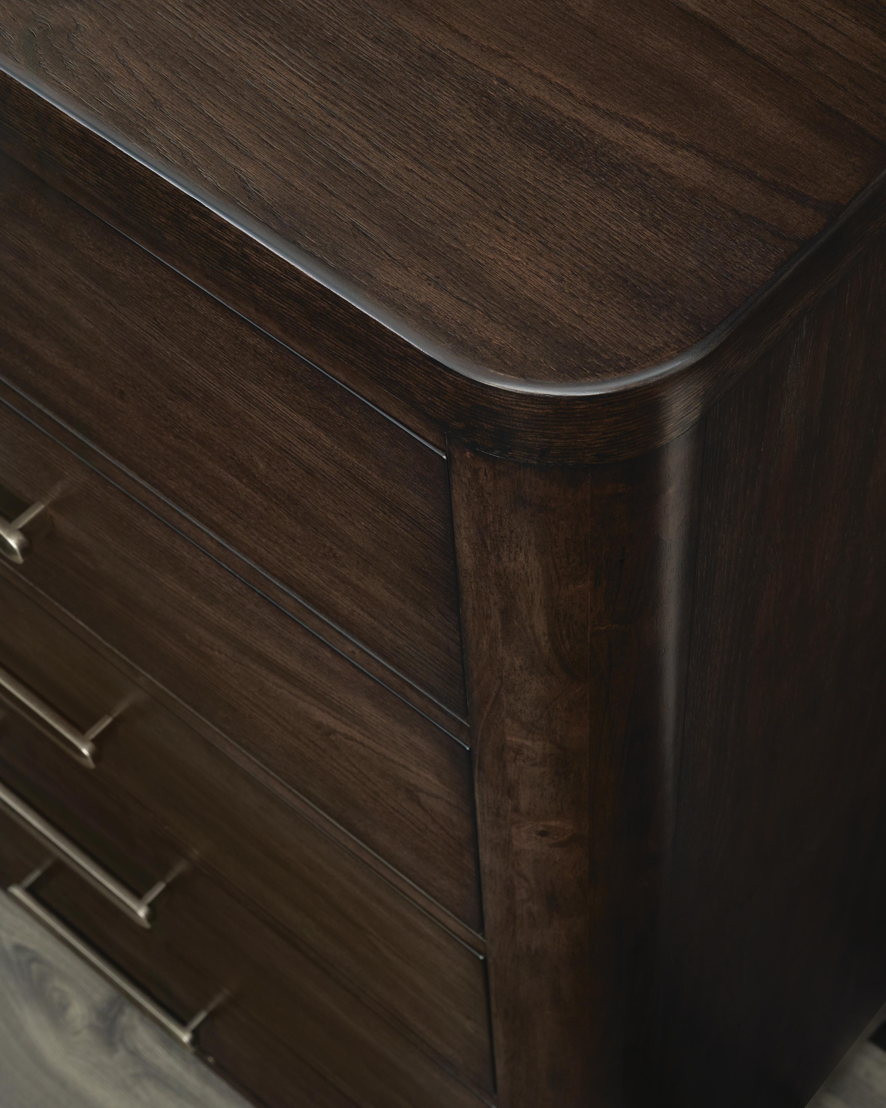 Breckington Chest of Drawers - image 6