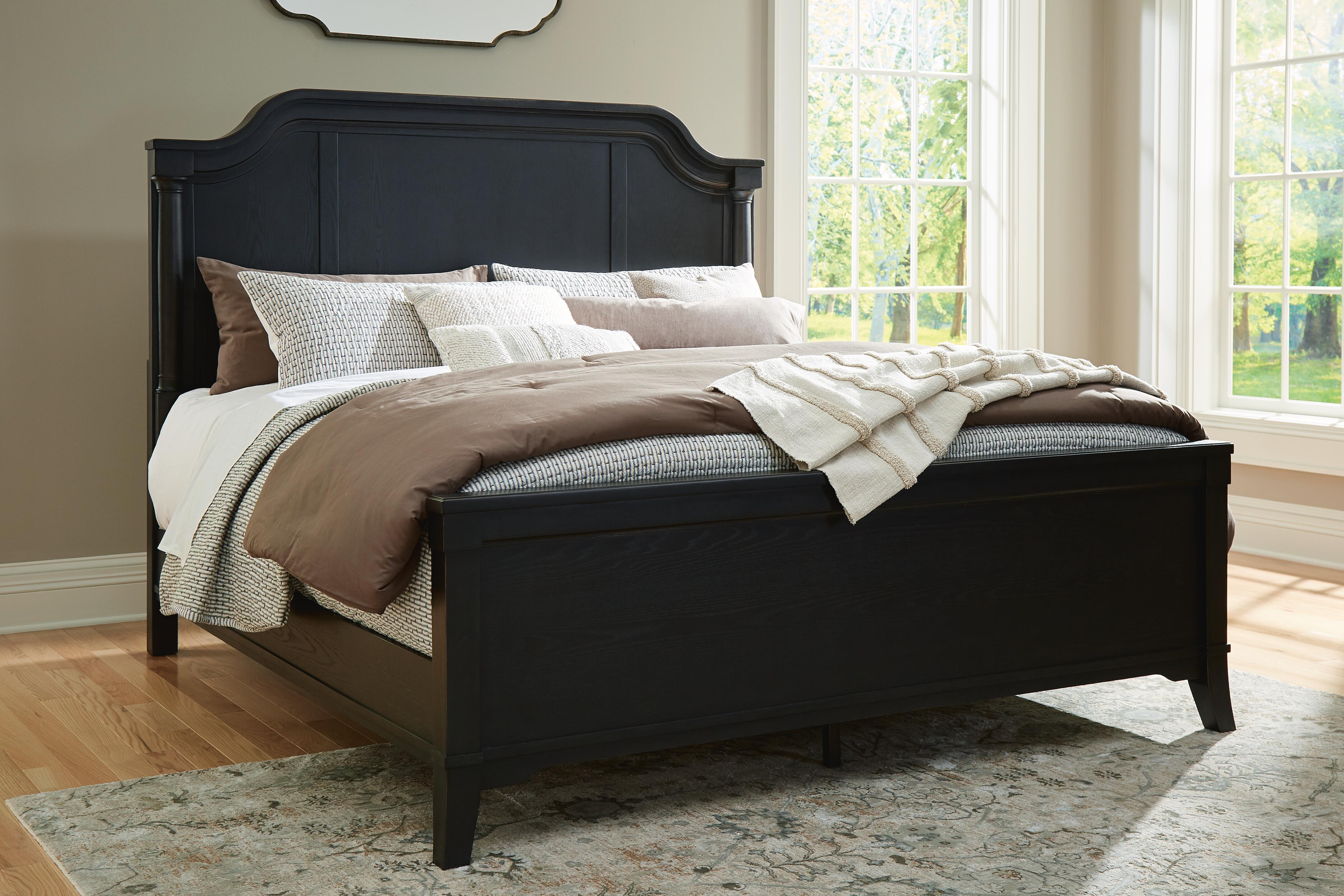 Welltern King Panel Bed | Ashley