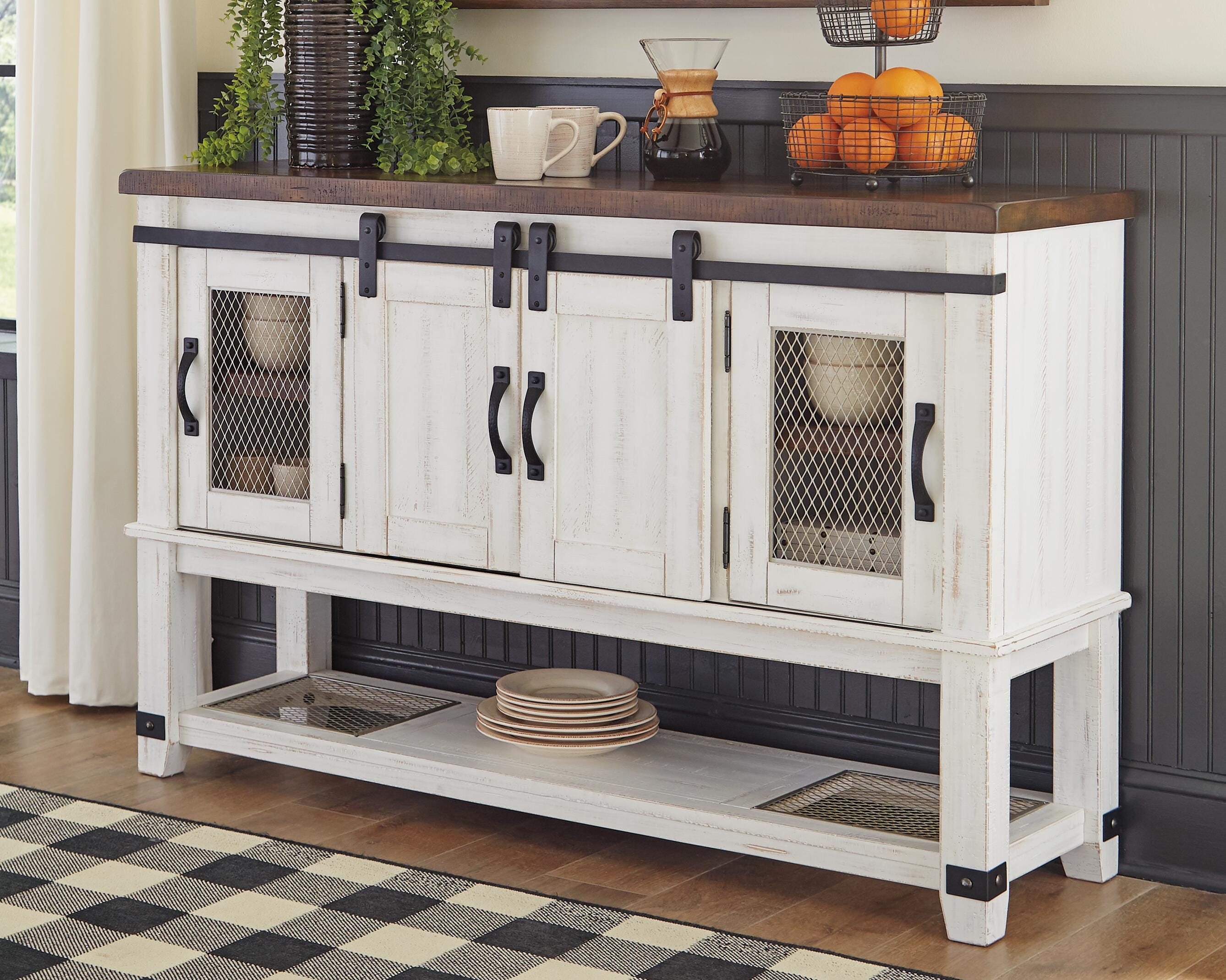 Valebeck Dining Server - image 1