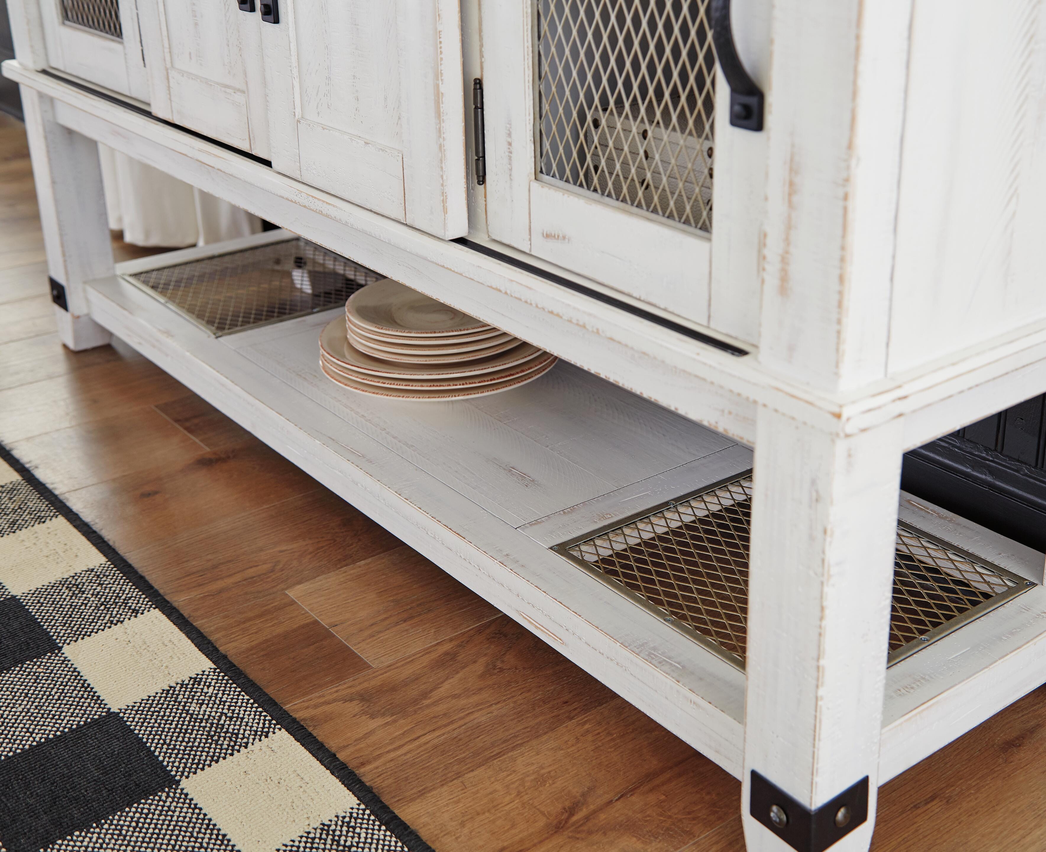 Valebeck Dining Server - image 7