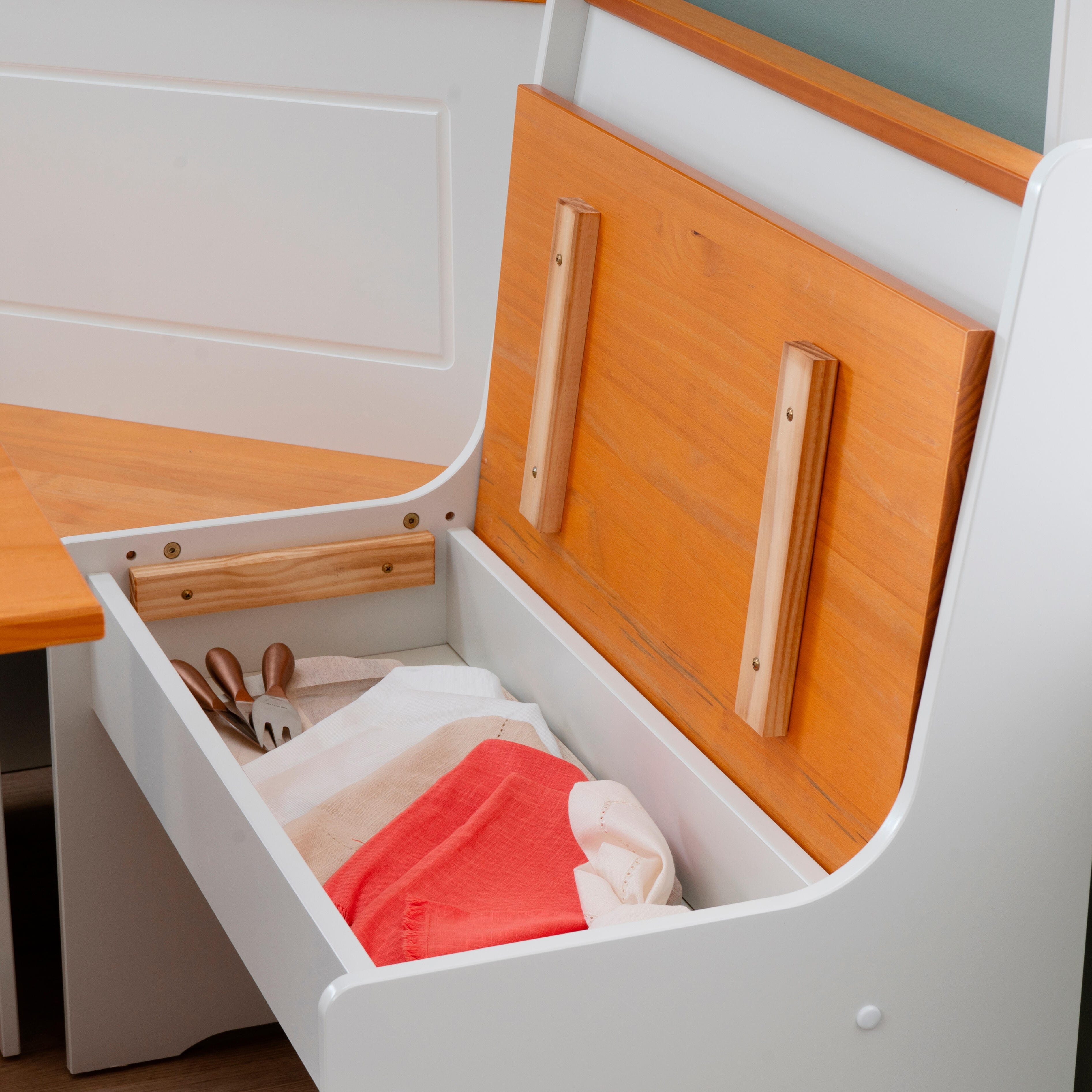 Linon Austell Nook | Ashley