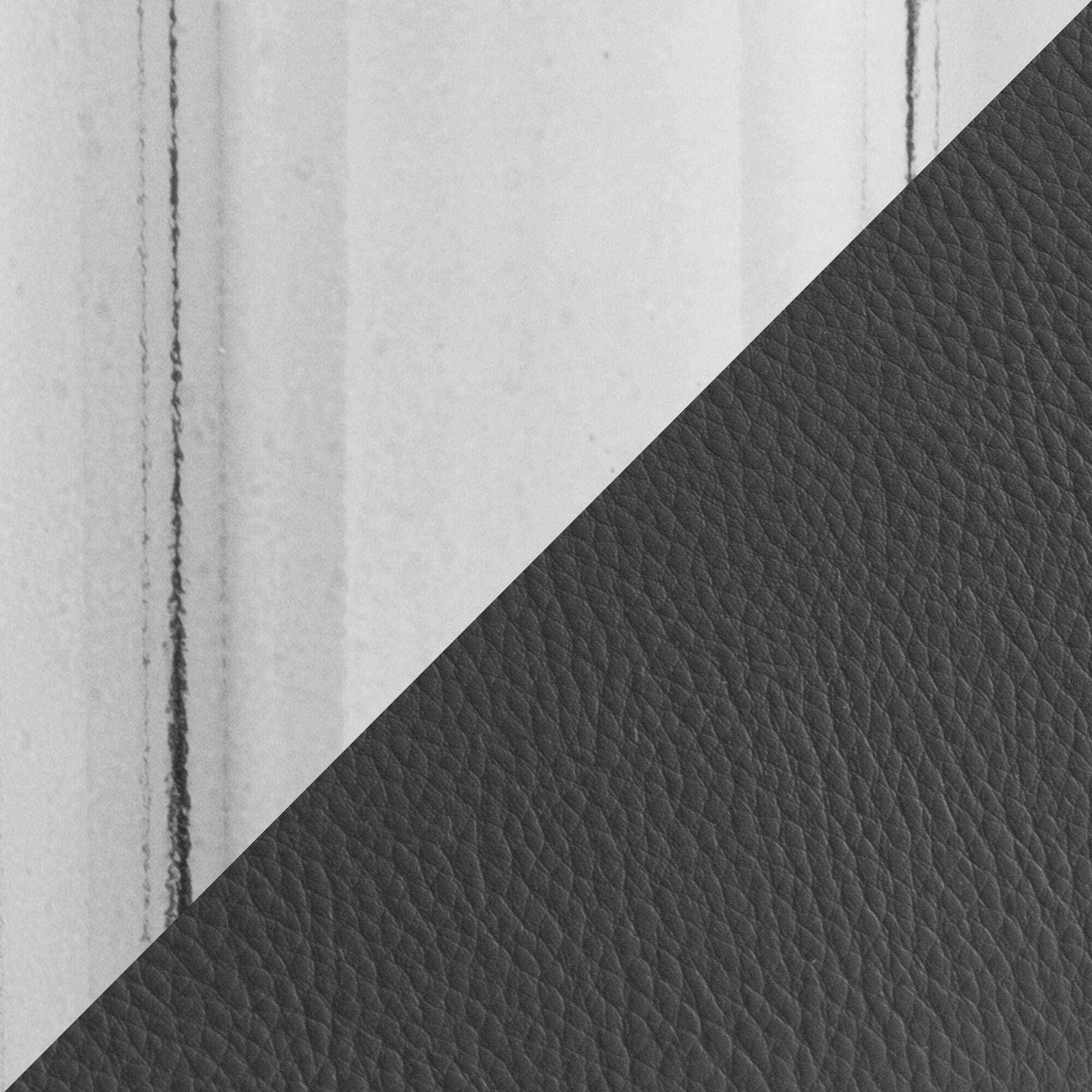Swatch color Black/Chrome , product with this swatch is currently selected