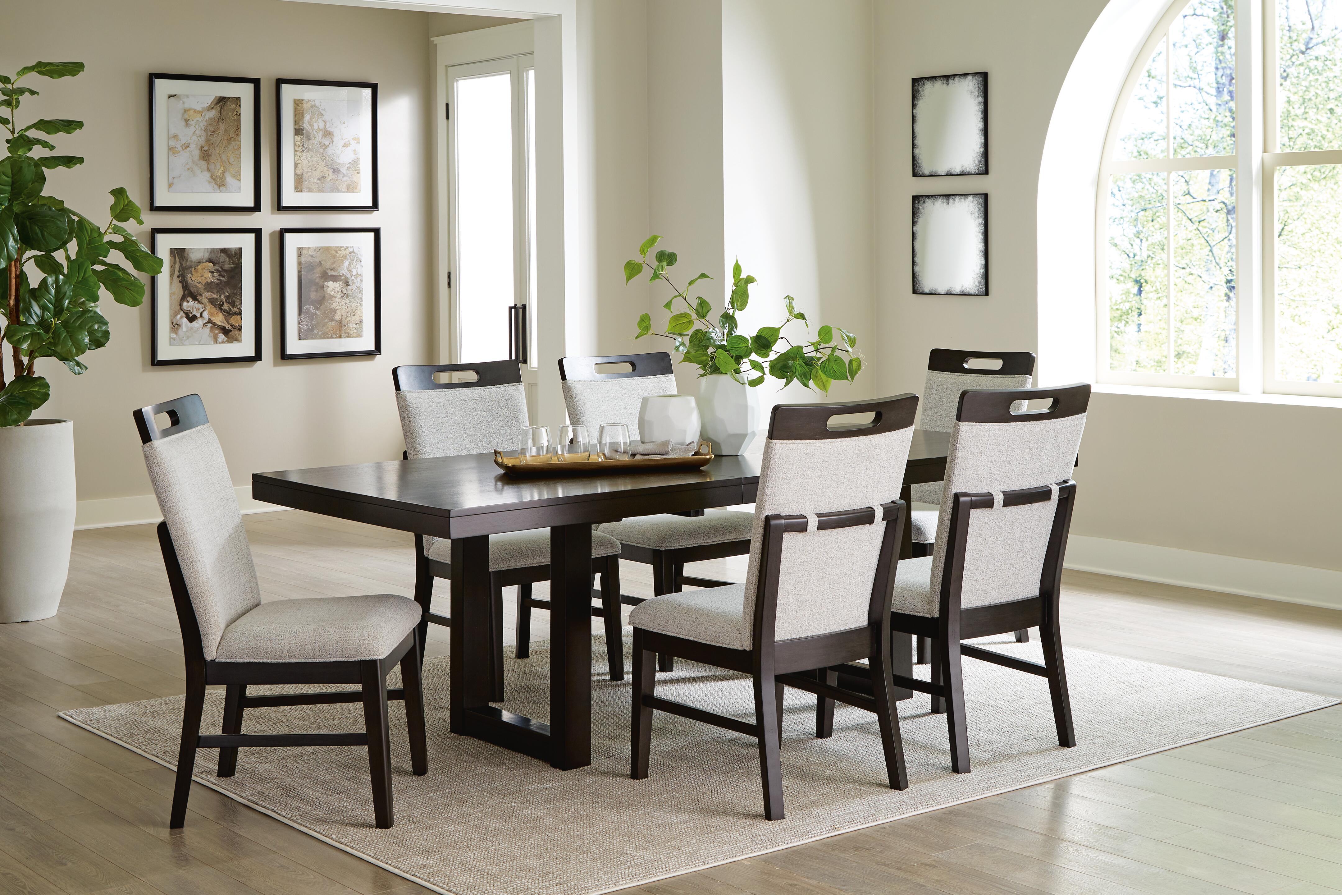 Mesa de comedor Neymorton y 6 sillas - image 1