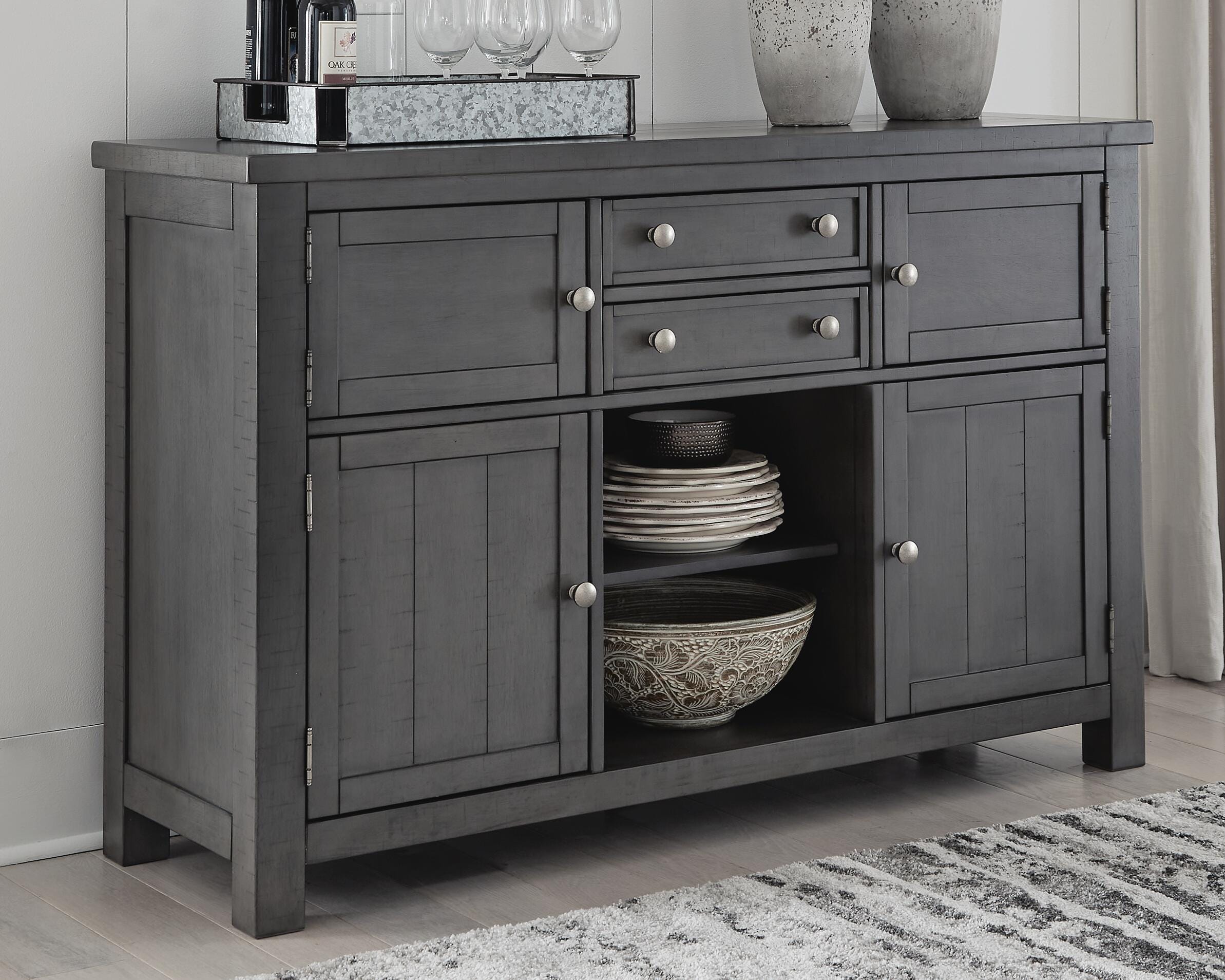 Myshanna Dining Server - image 1