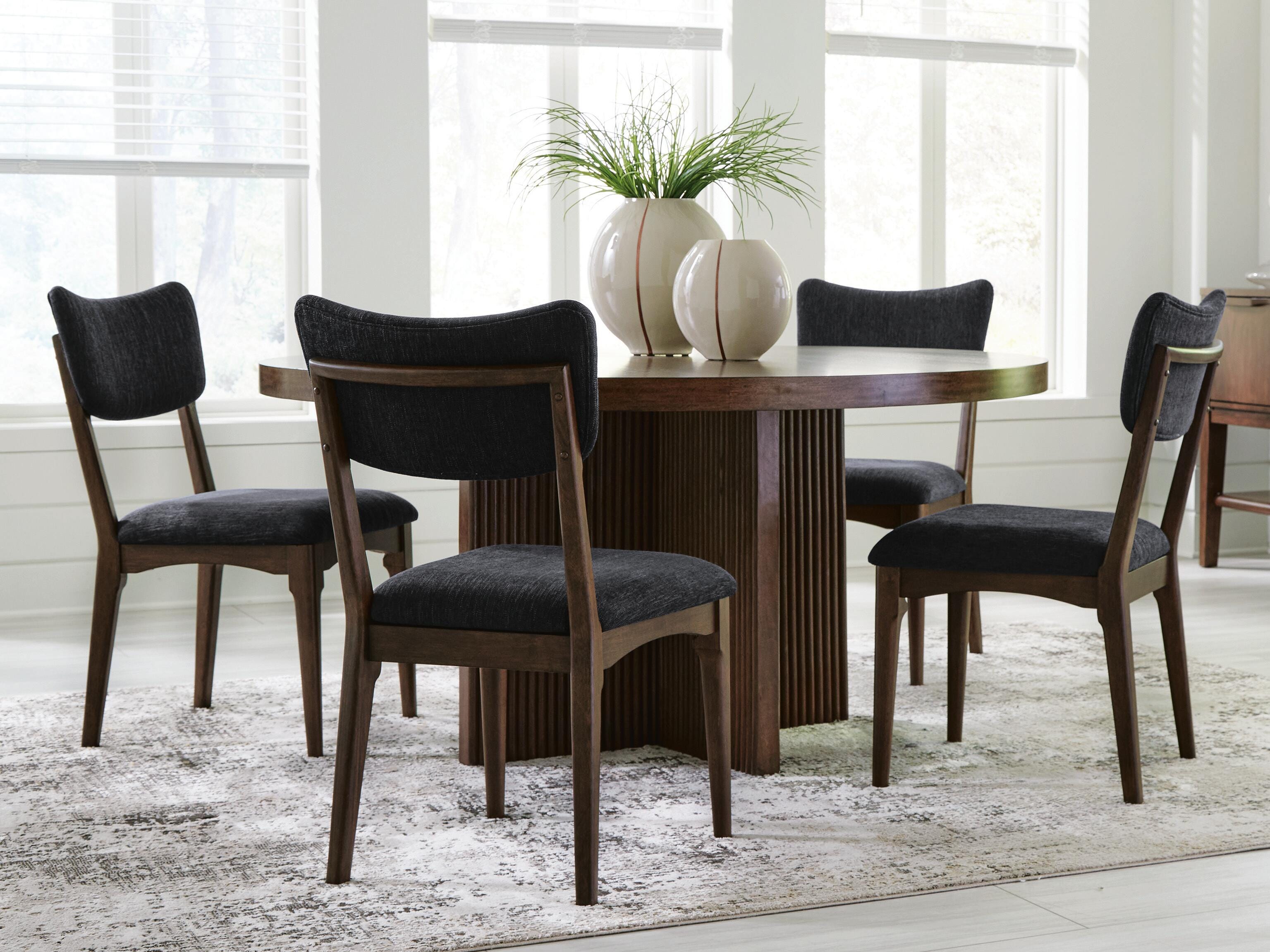 Mesa de comedor Korestone y 4 sillas - image 1
