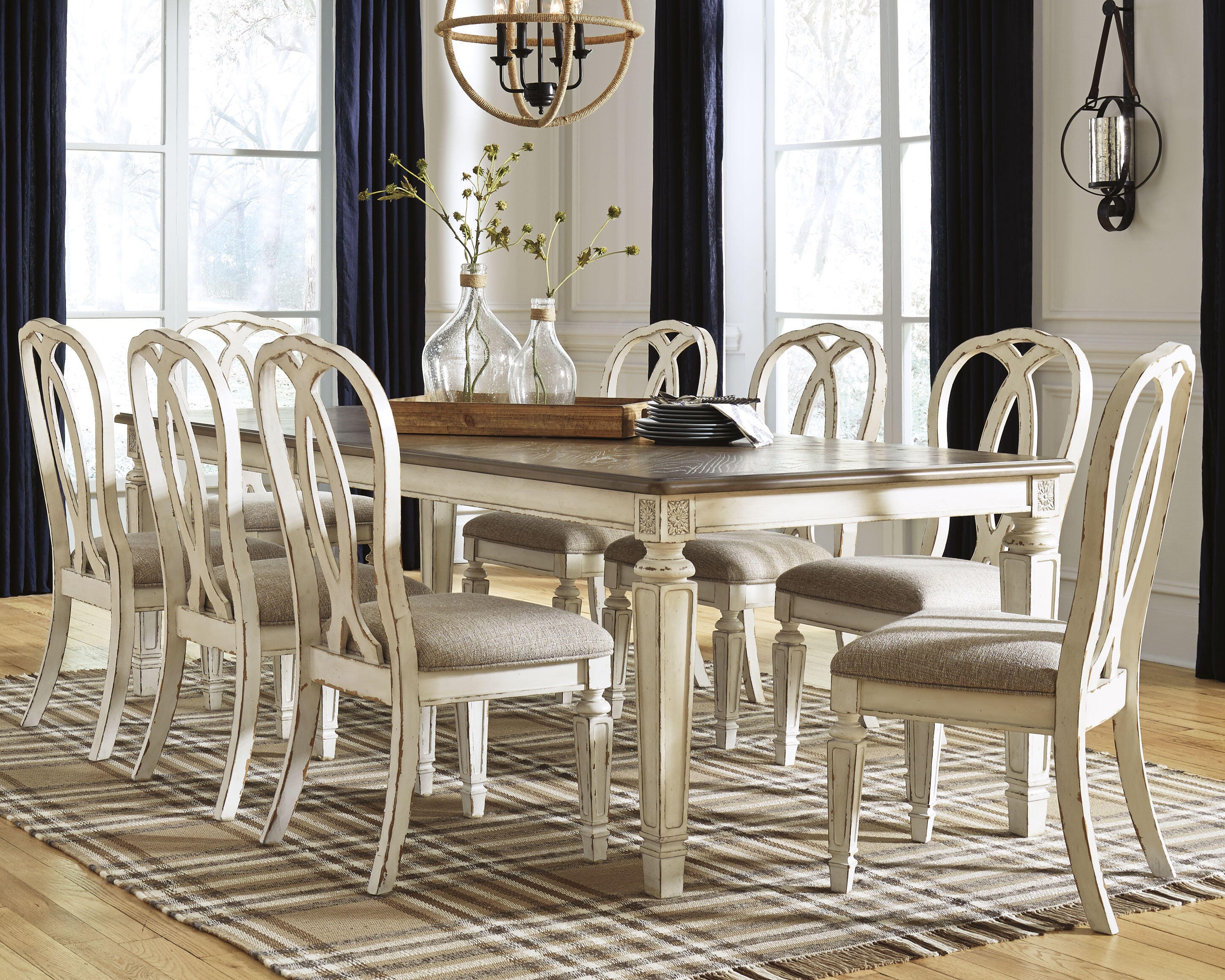 Mesa de comedor extensible Realyn y 8 sillas - image 2