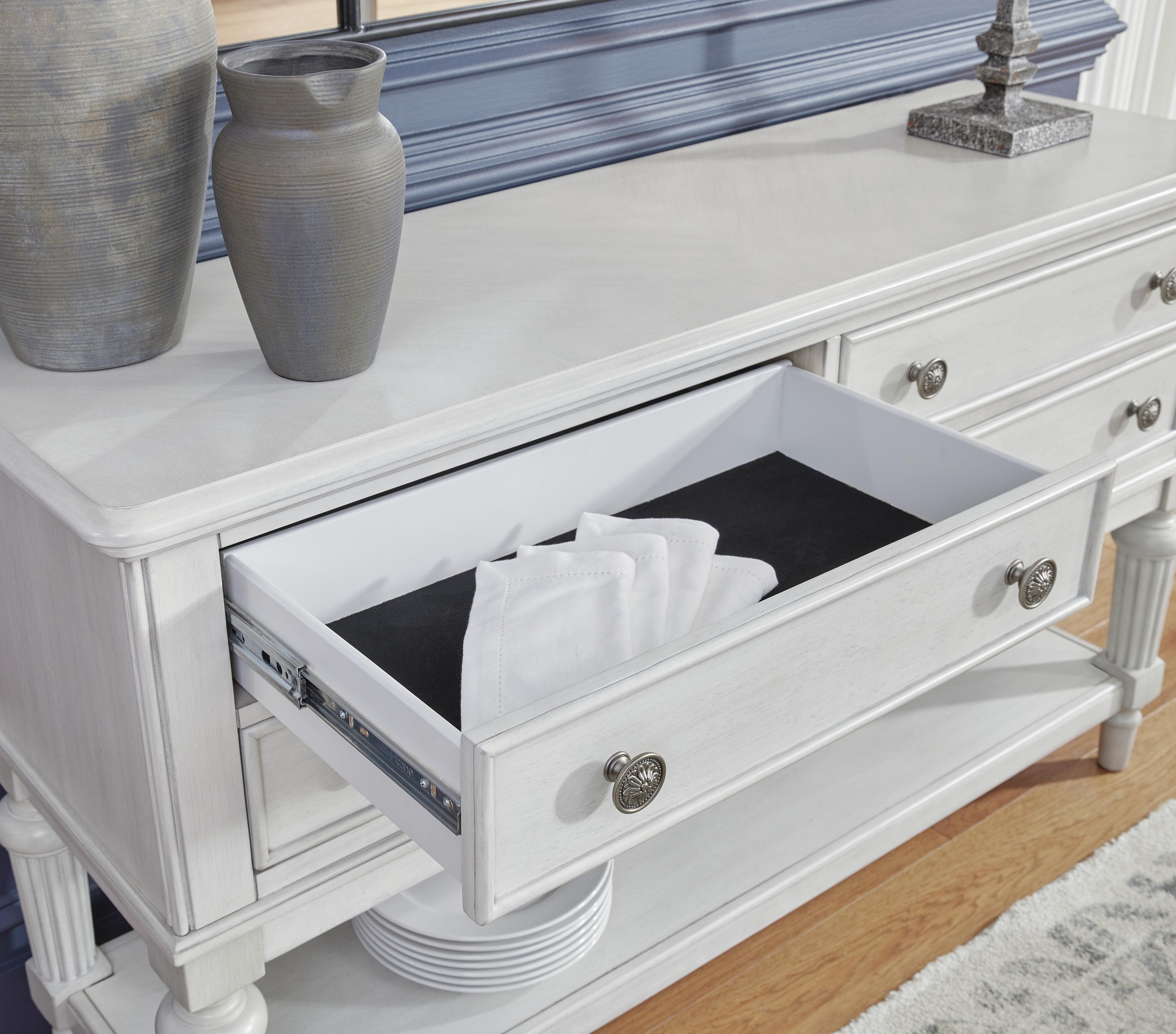 Montelaine Dining Server - image 7