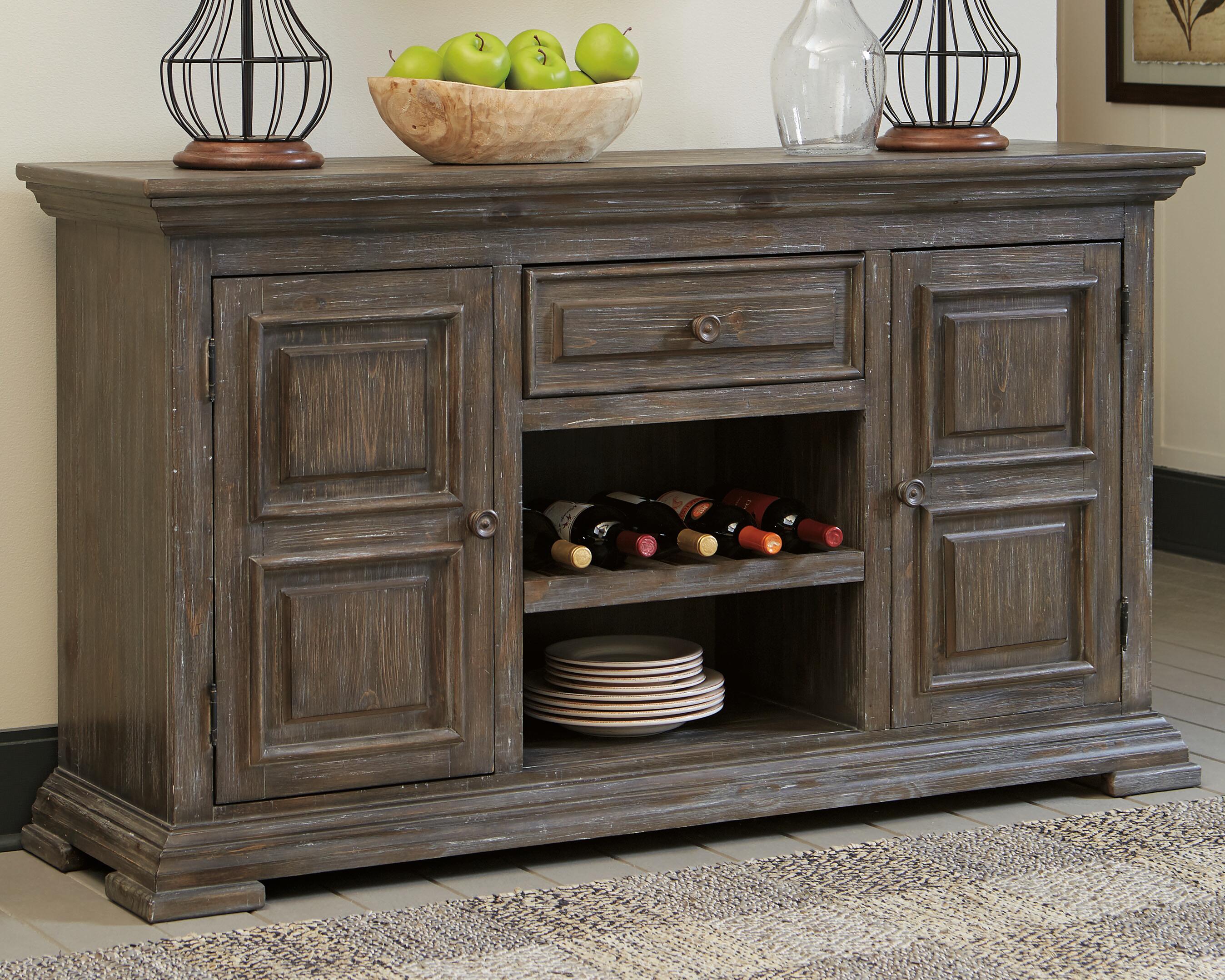 Wyndahl Dining Server - image 1