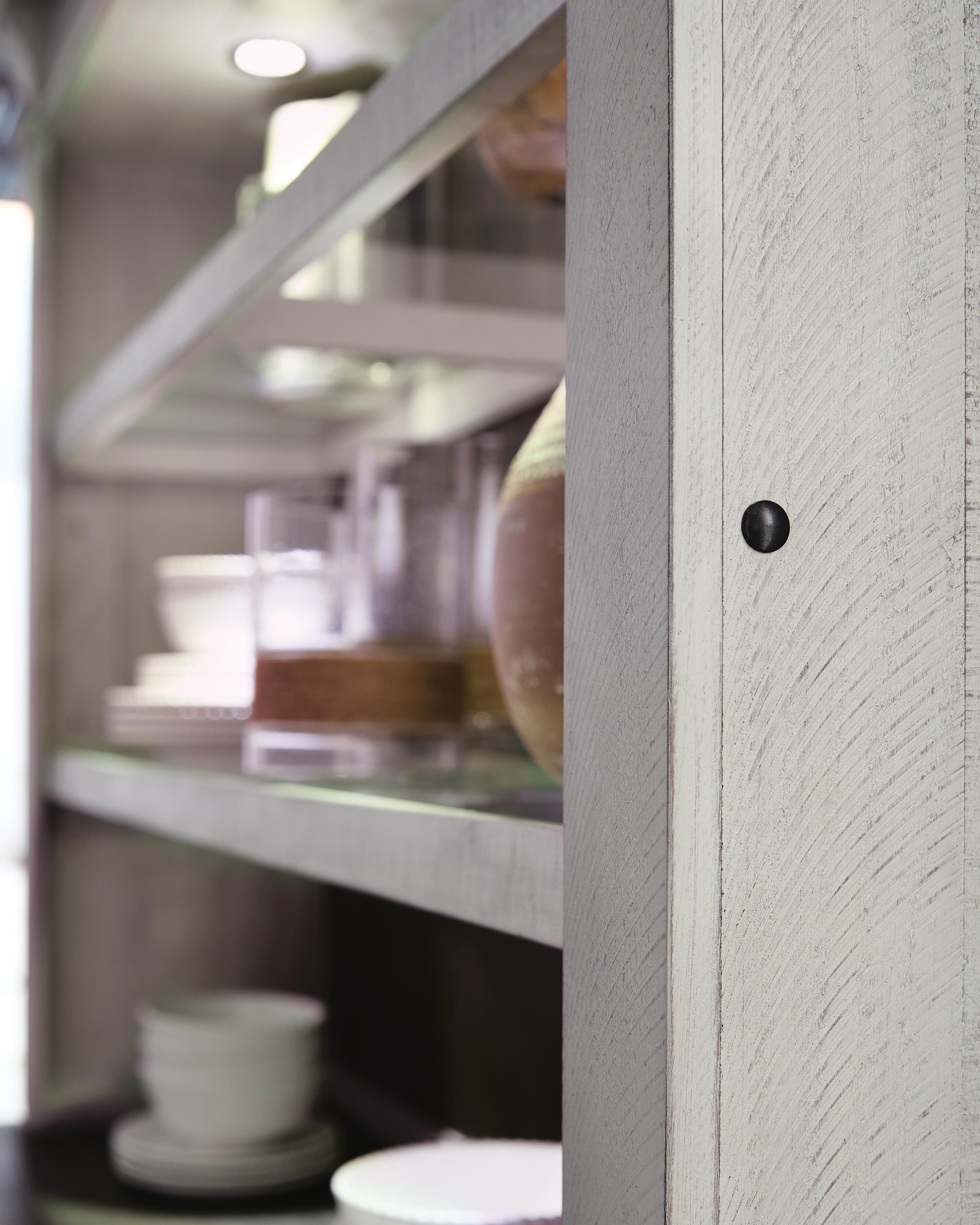 Havalance Buffet and Hutch - image 6