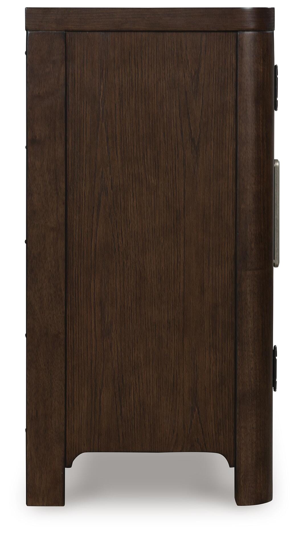 Breckington Dining Server - image 5