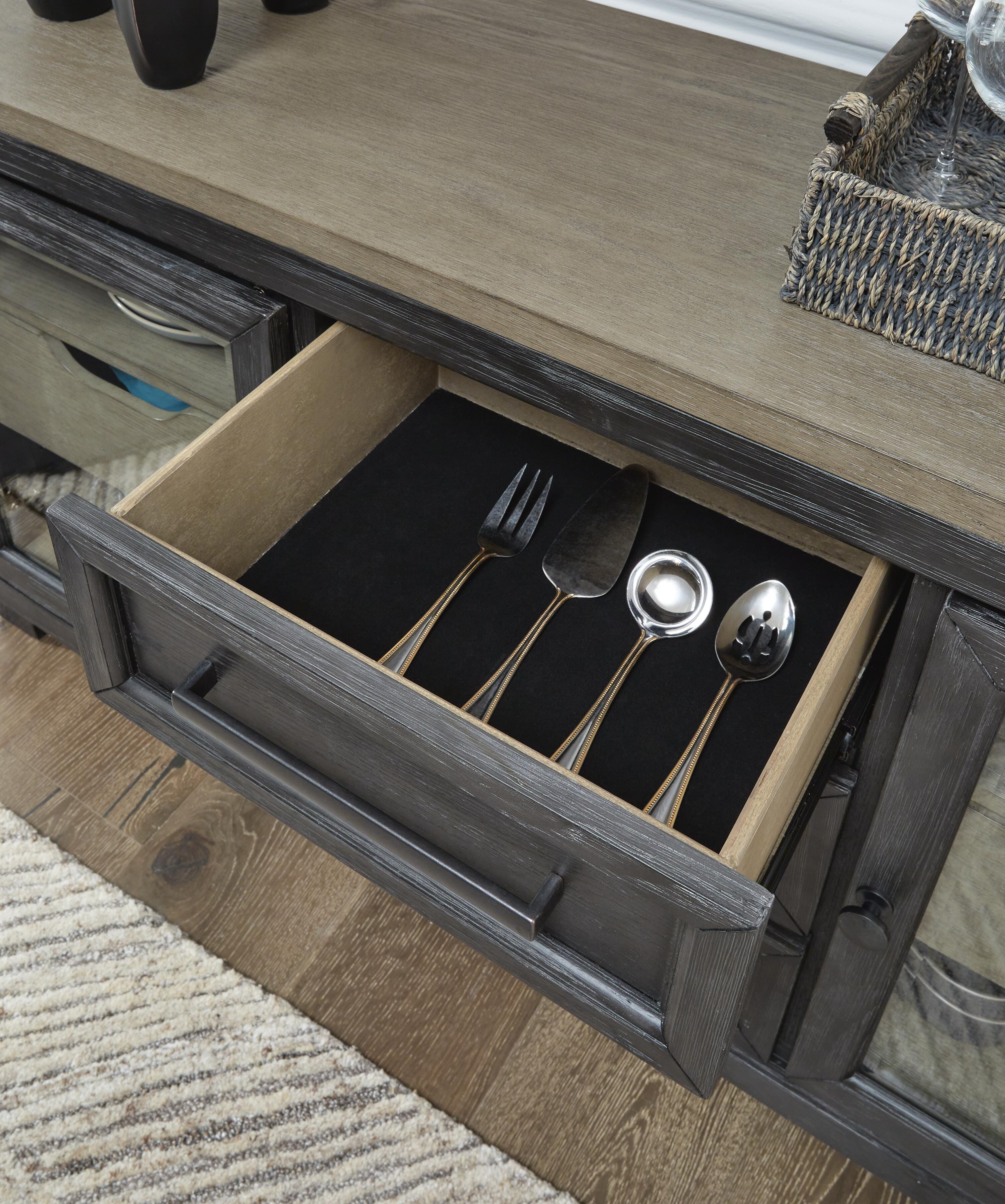 Foyland Dining Server, , large