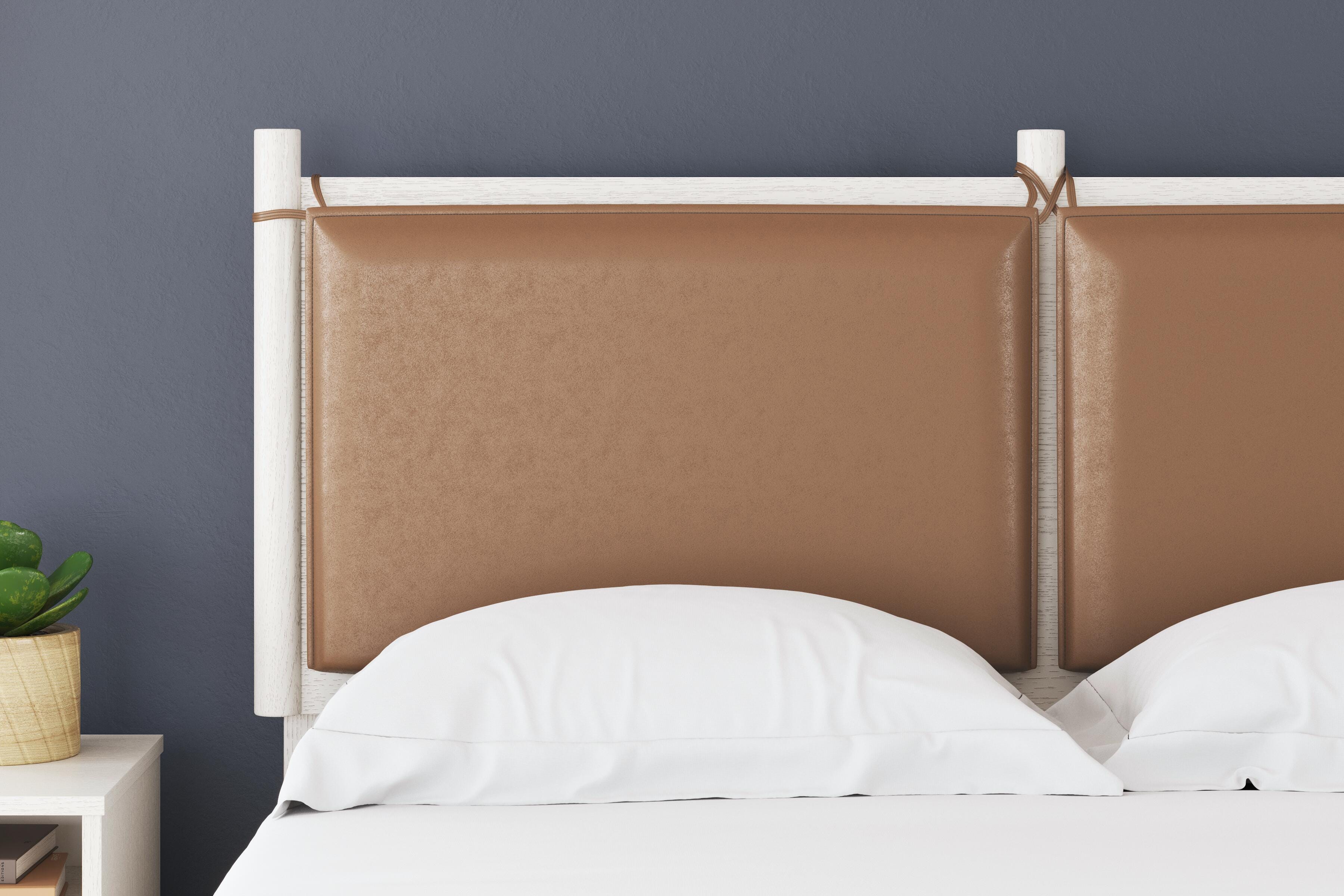 Aprilyn Full Panel Bed, White, large