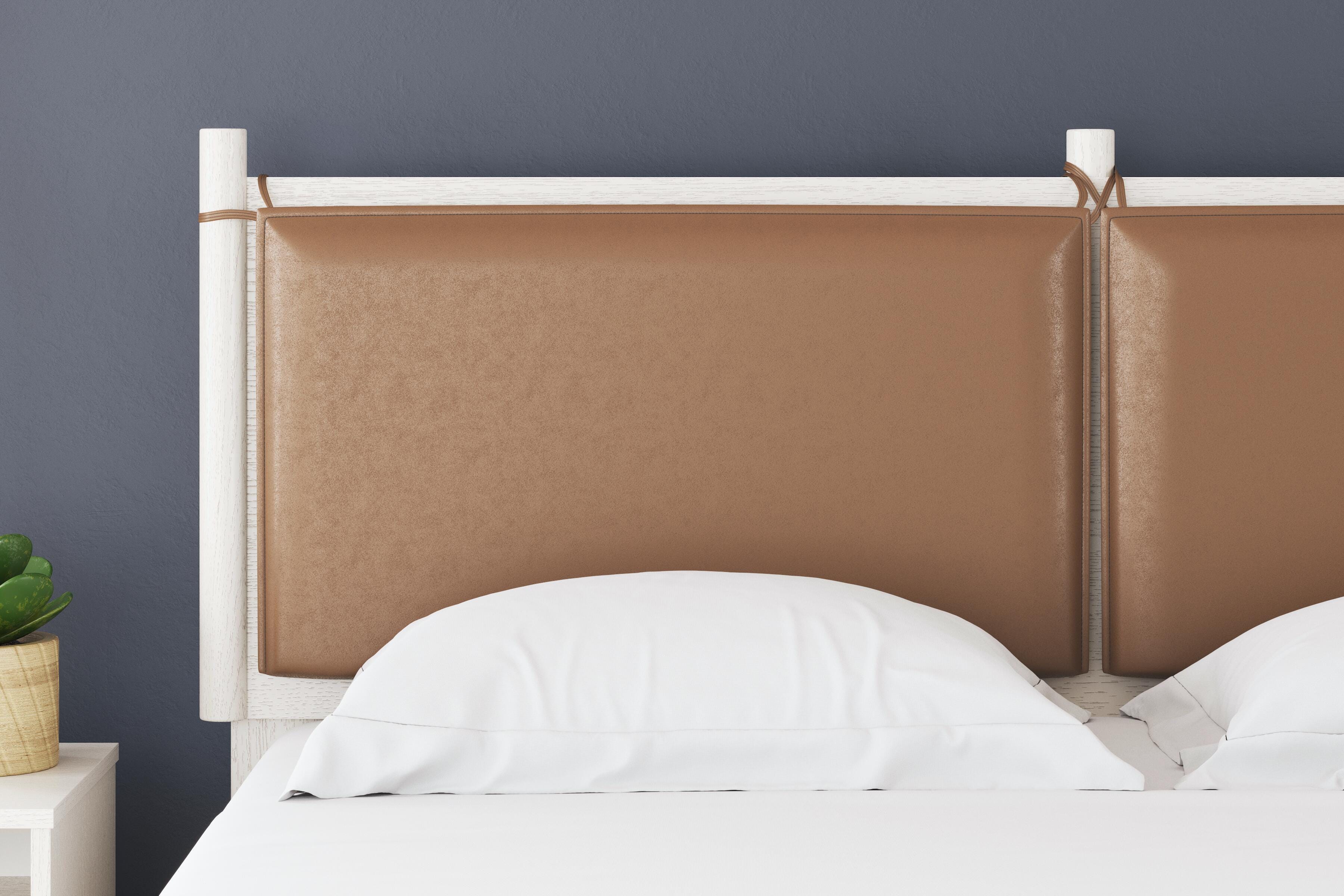 Aprilyn Queen Panel Bed, White, large