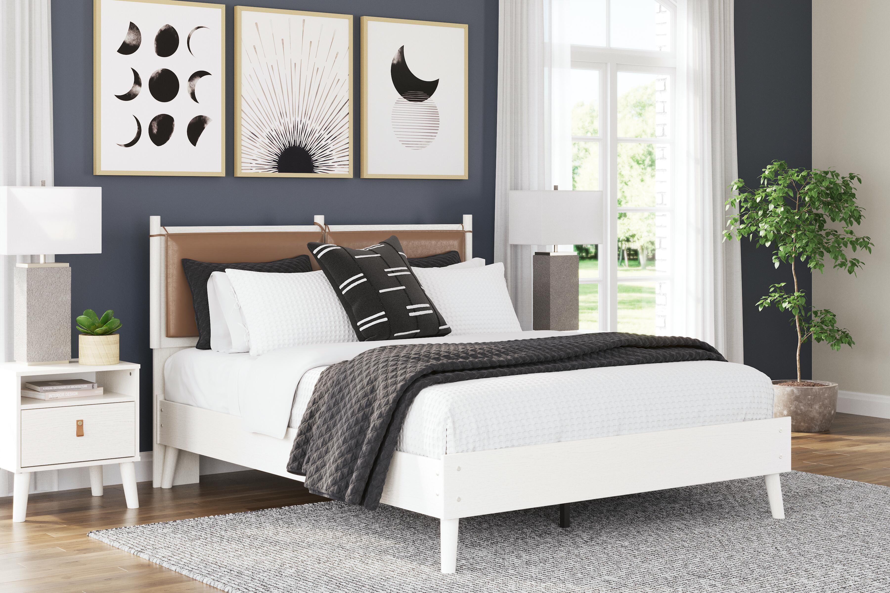 Aprilyn Queen Panel Bed, White, large