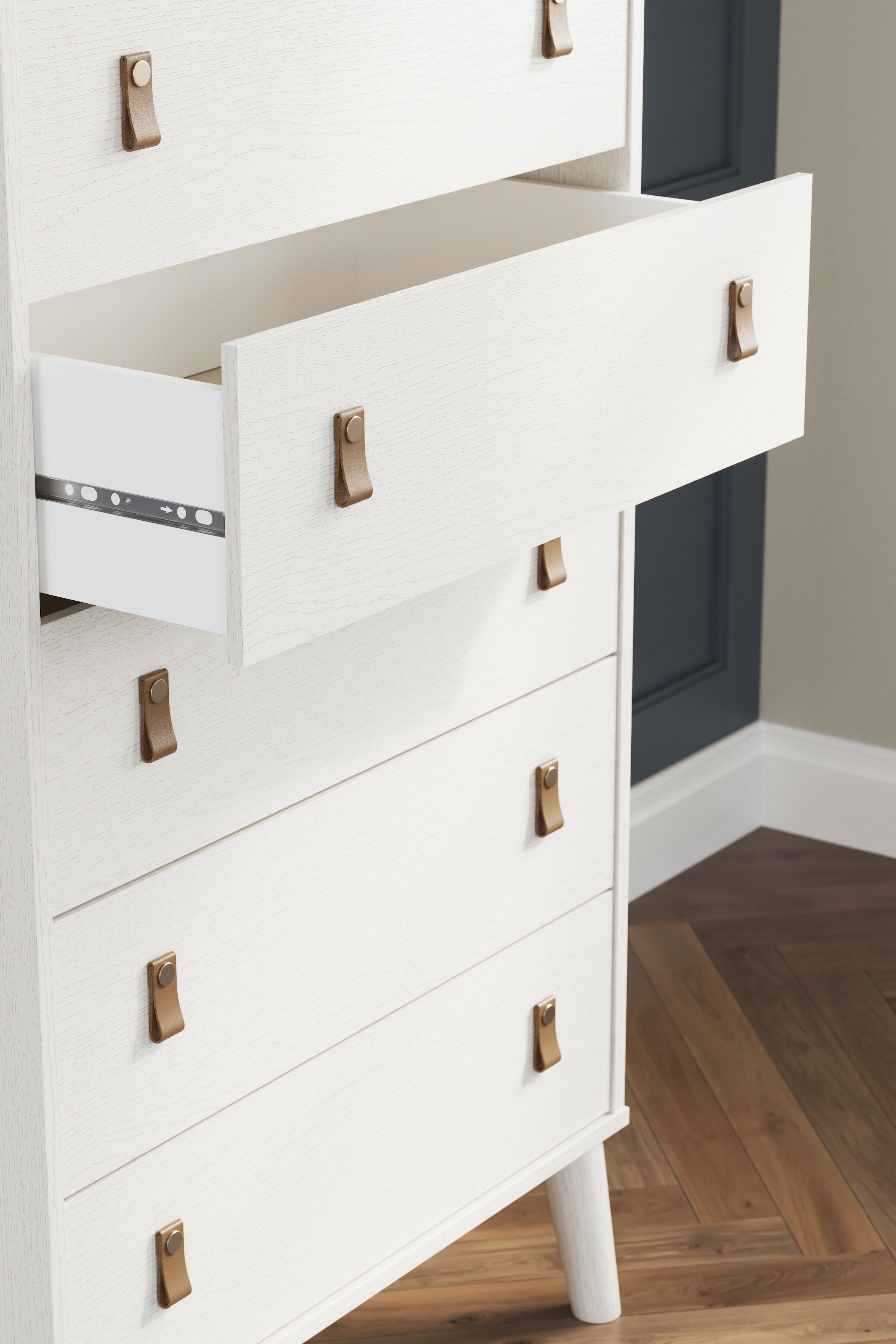 Aprilyn 5 Drawer Chest of Drawers | Ashley