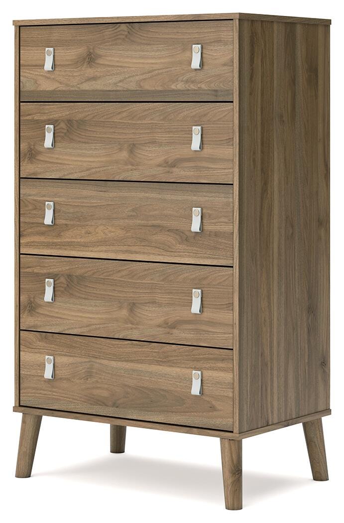 Aprilyn Chest of Drawers, Honey, large