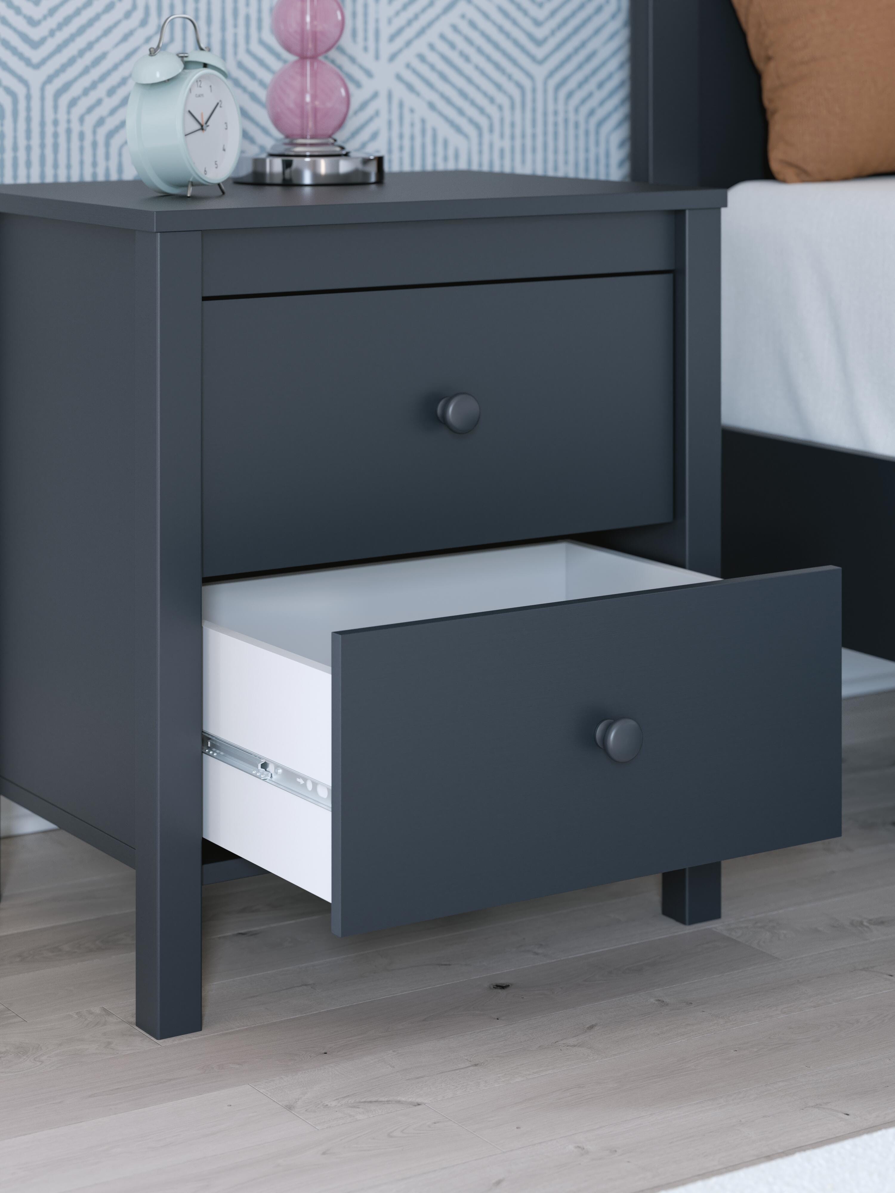 Simmenfort Nightstand - image 10
