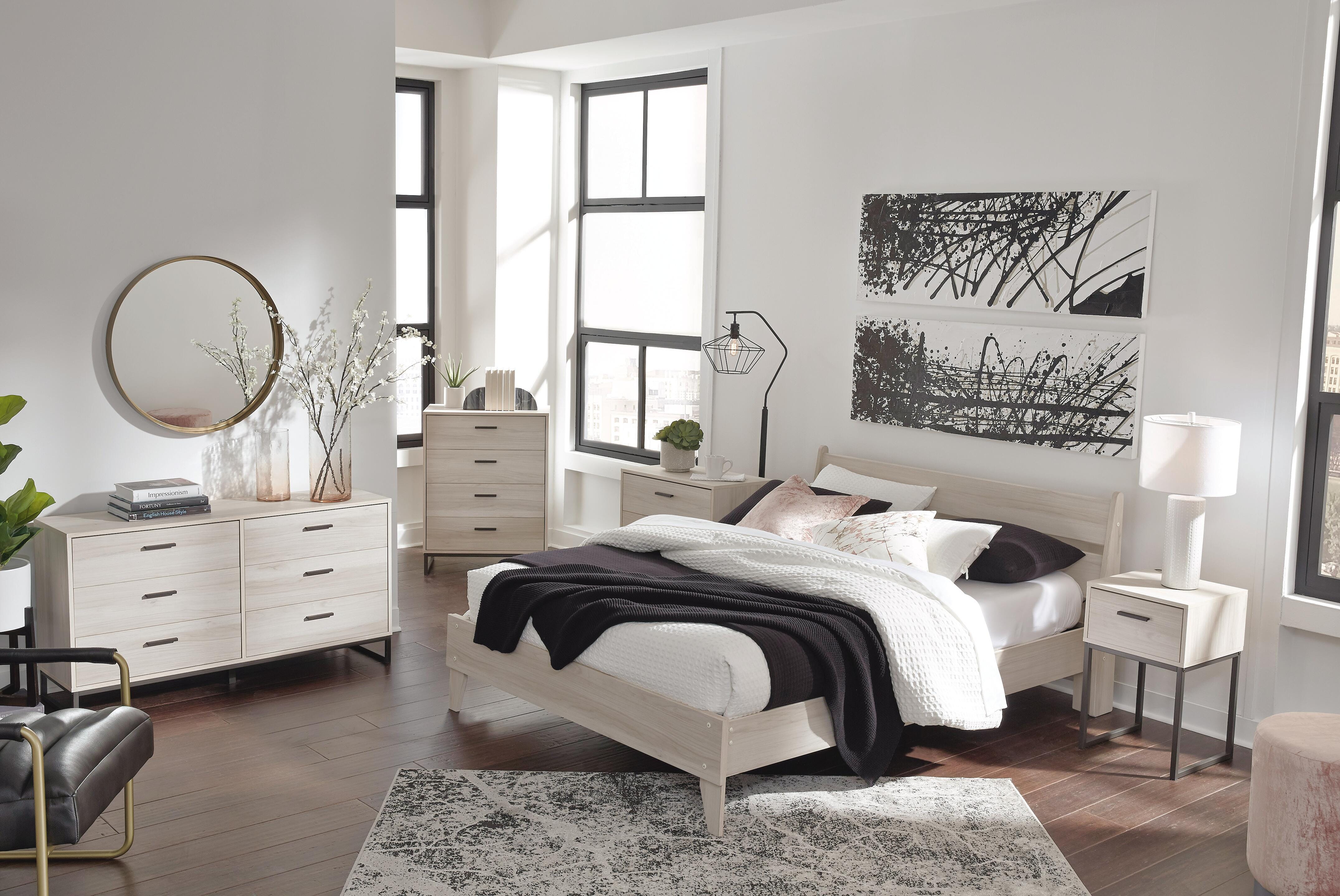 Socalle Queen Panel Platform Bed - image 8