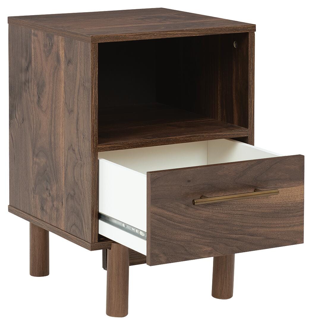 Cama Plataforma Calverson Queen con Cómoda y Mesita de Noche - image 16
