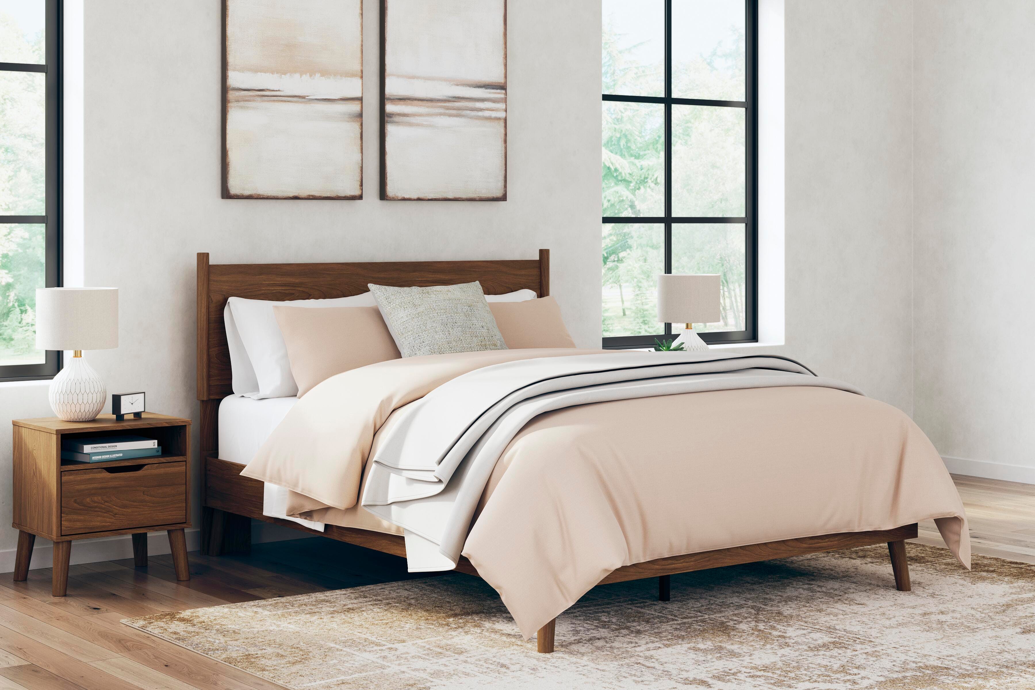 Fordmont Queen Panel Bed, , large