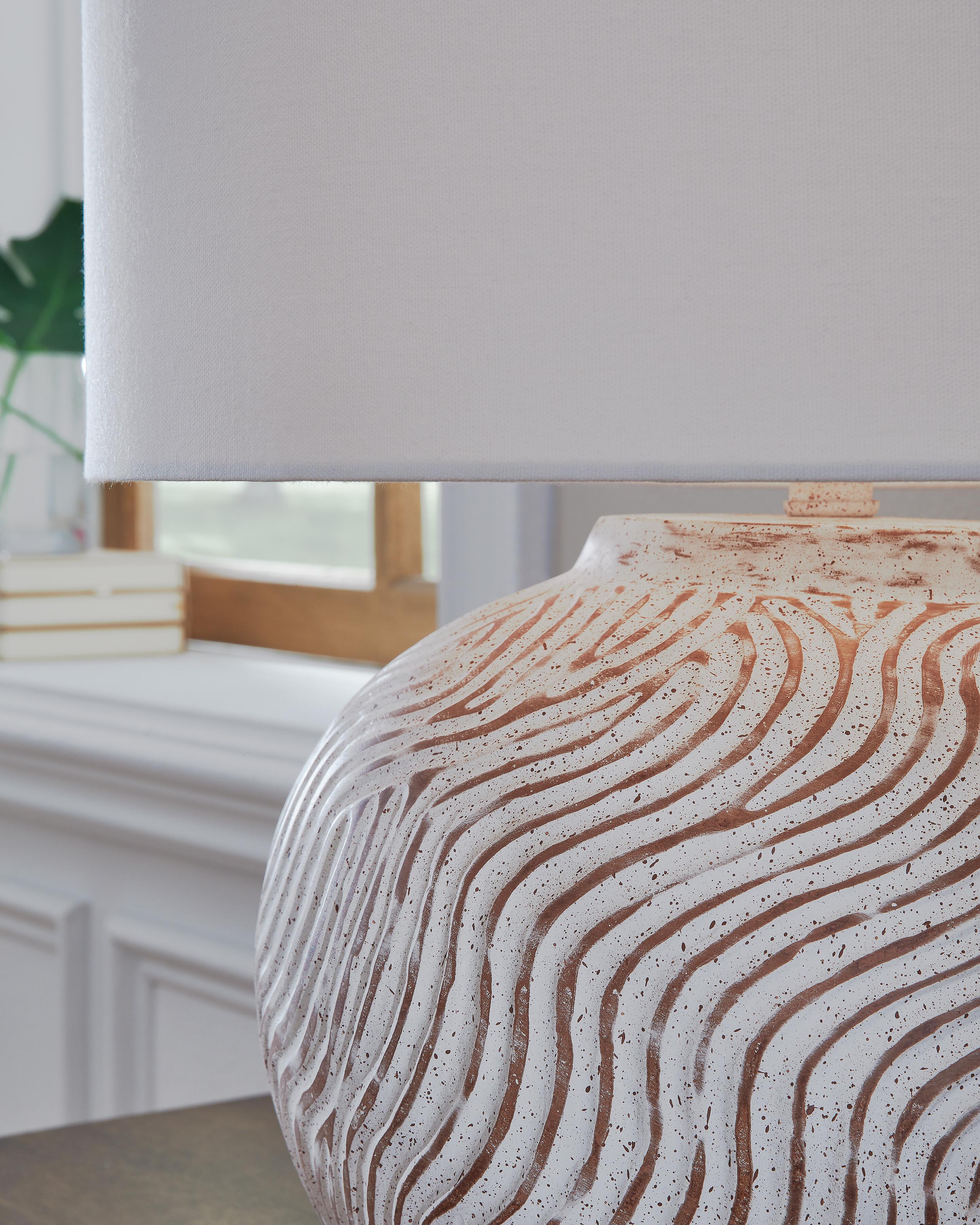 Vien Table Lamp - image 3