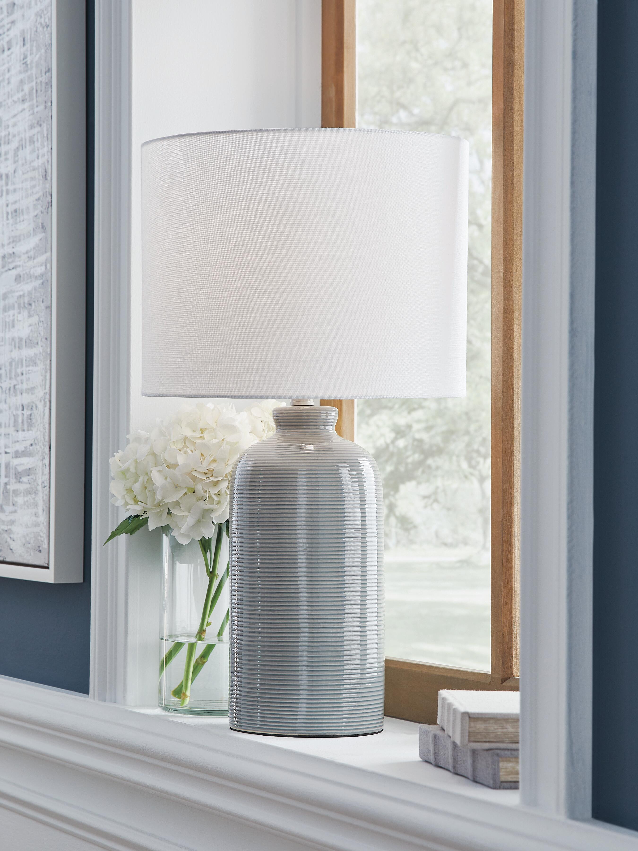 Wimlow Table Lamp - image 1