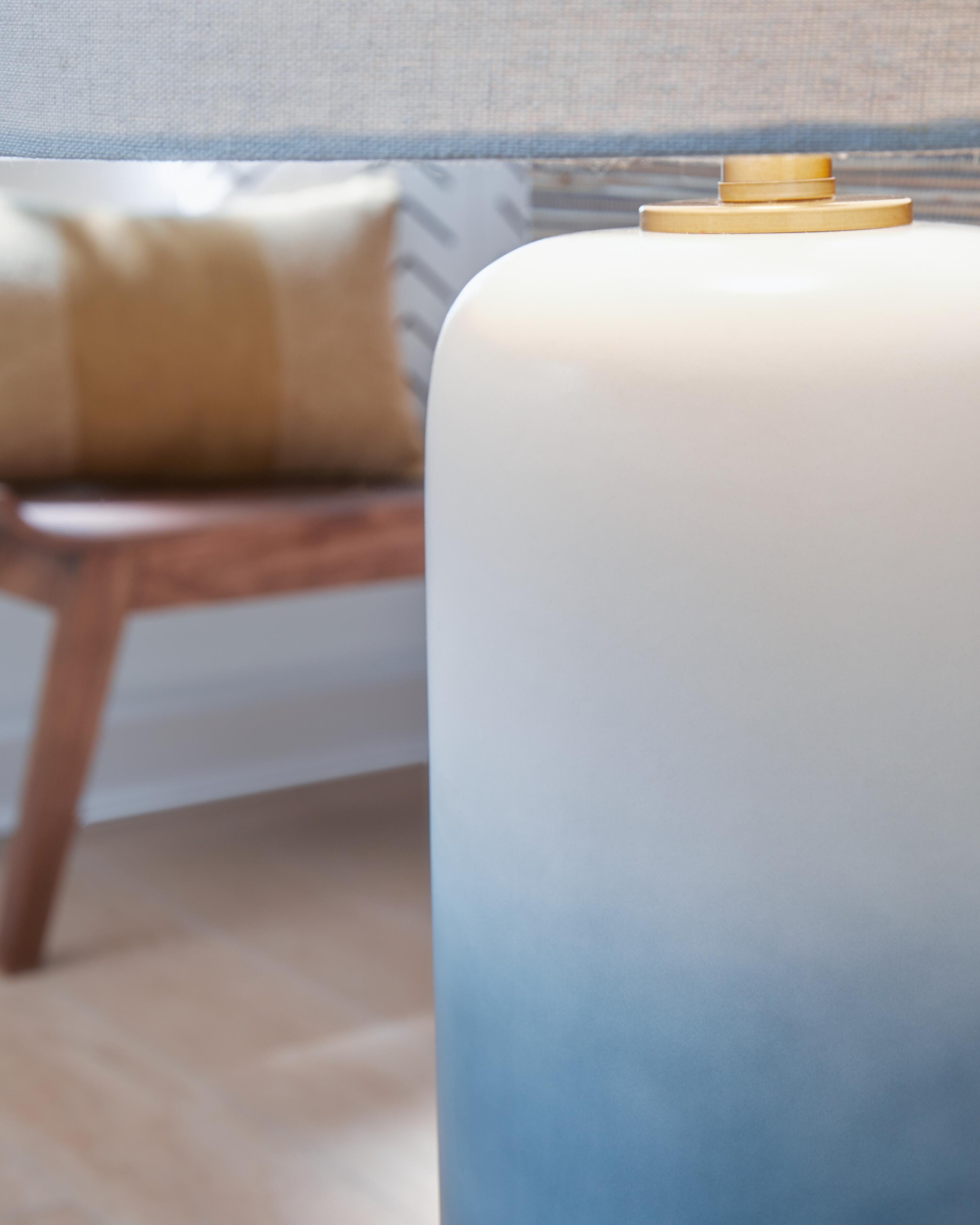 Lemrich Table Lamp - image 5