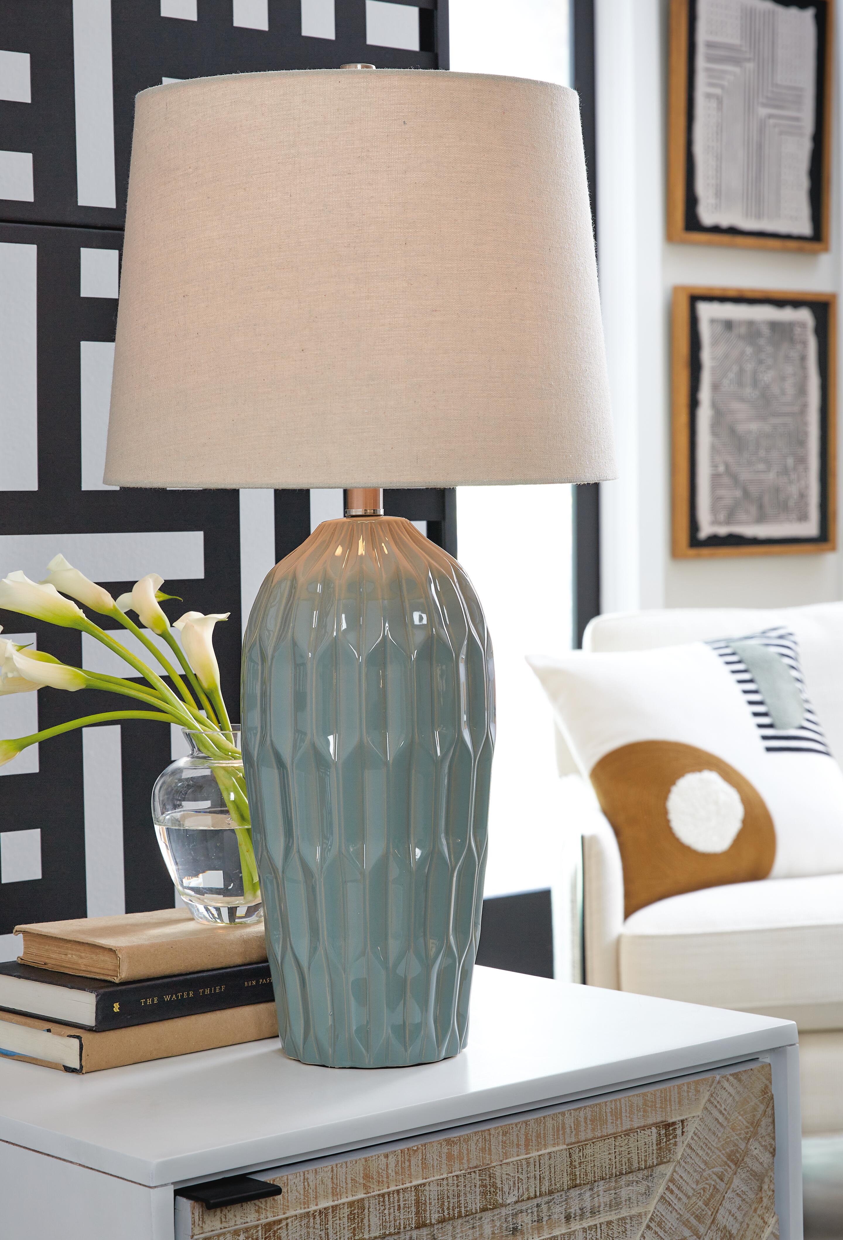 Hadbury Table Lamp (Set of 2) - image 1