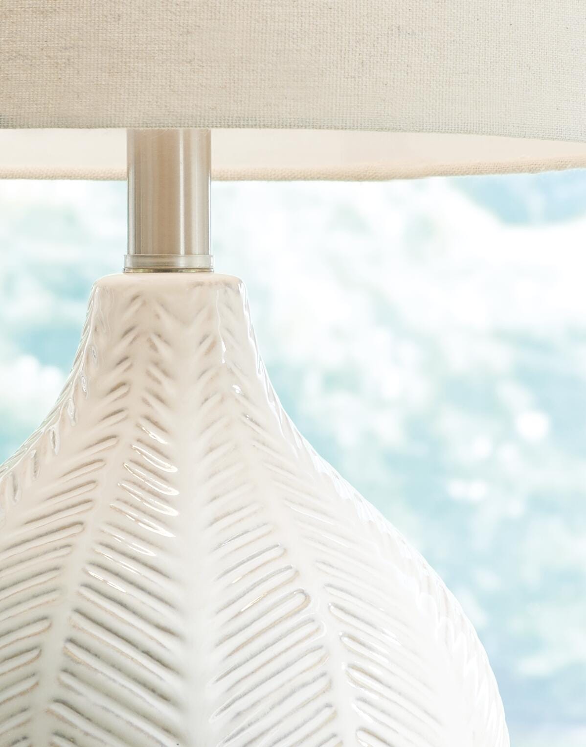 Rainermen Table Lamp - image 3
