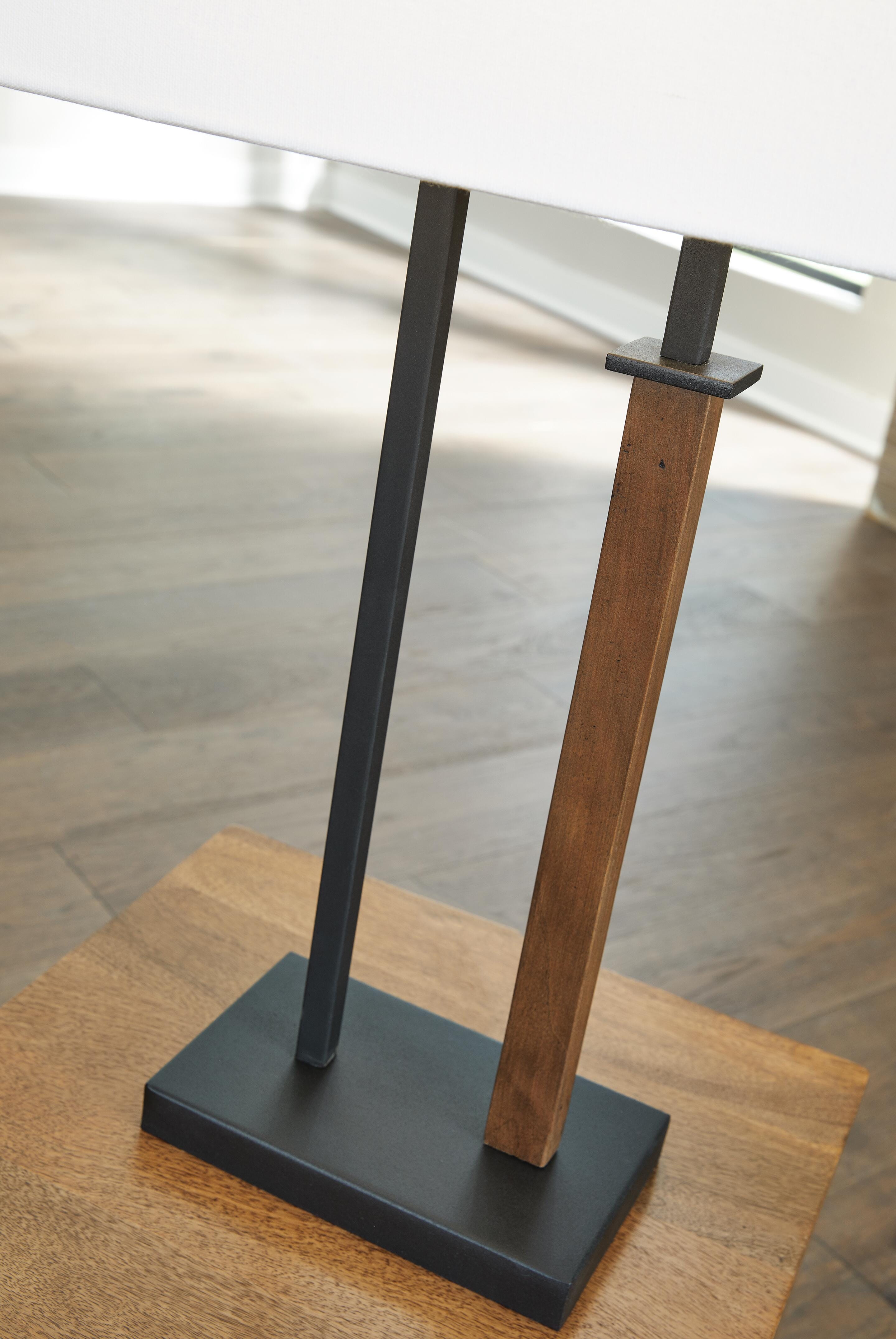 Voslen Table Lamp (Set of 2) - image 4