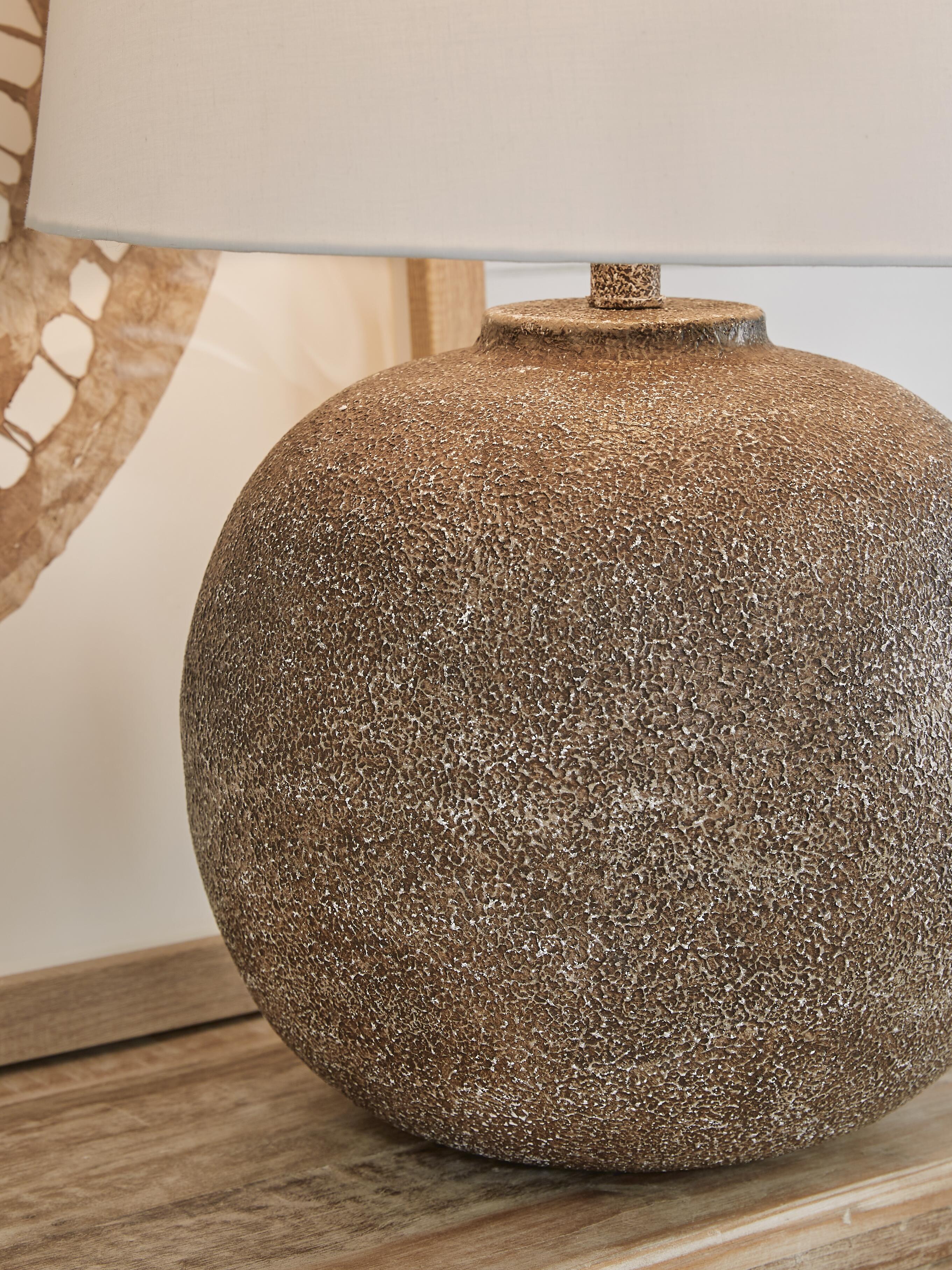 Neavesboro Table Lamp - image 5