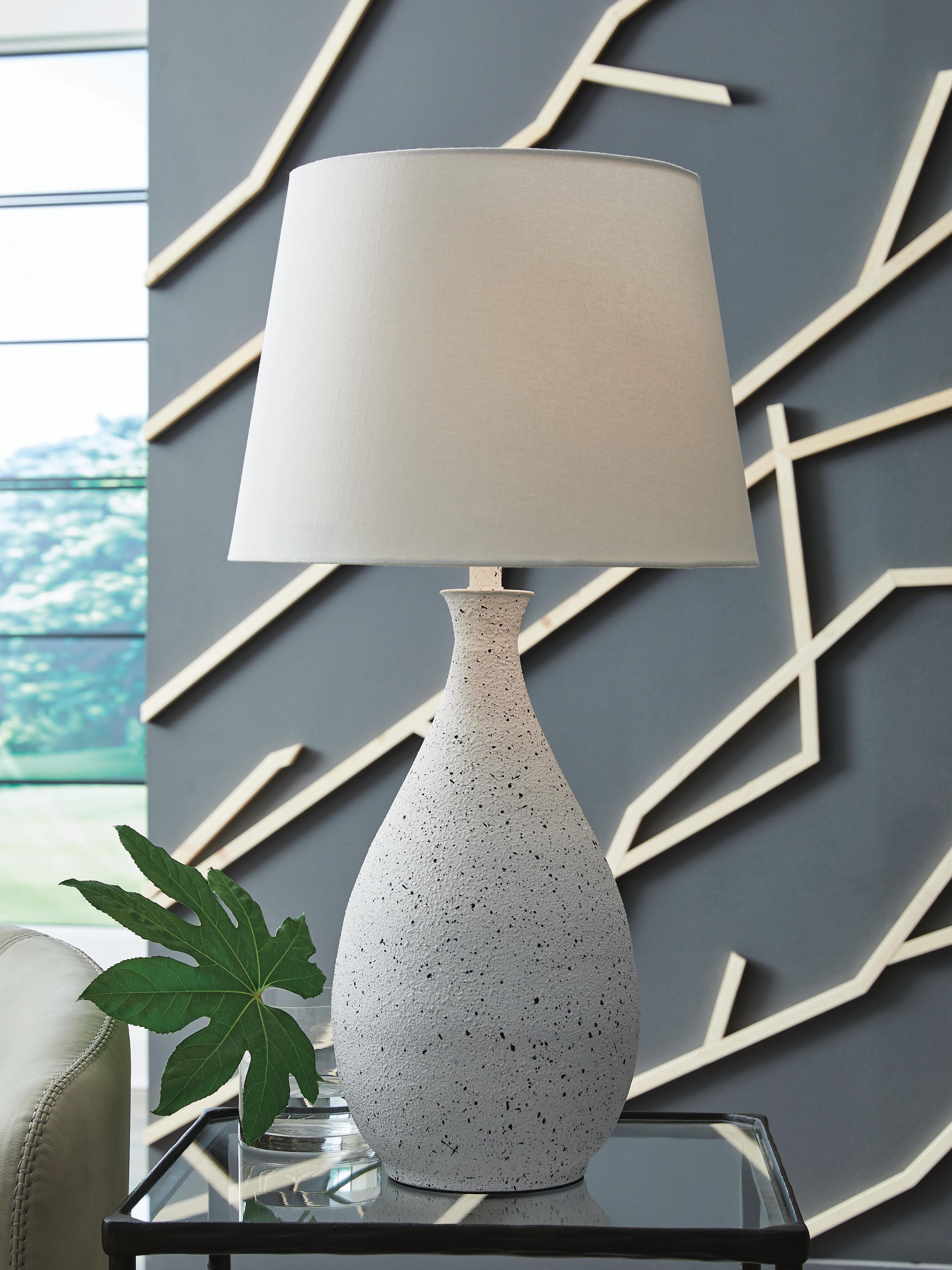 Wyattford Table Lamp - image 1