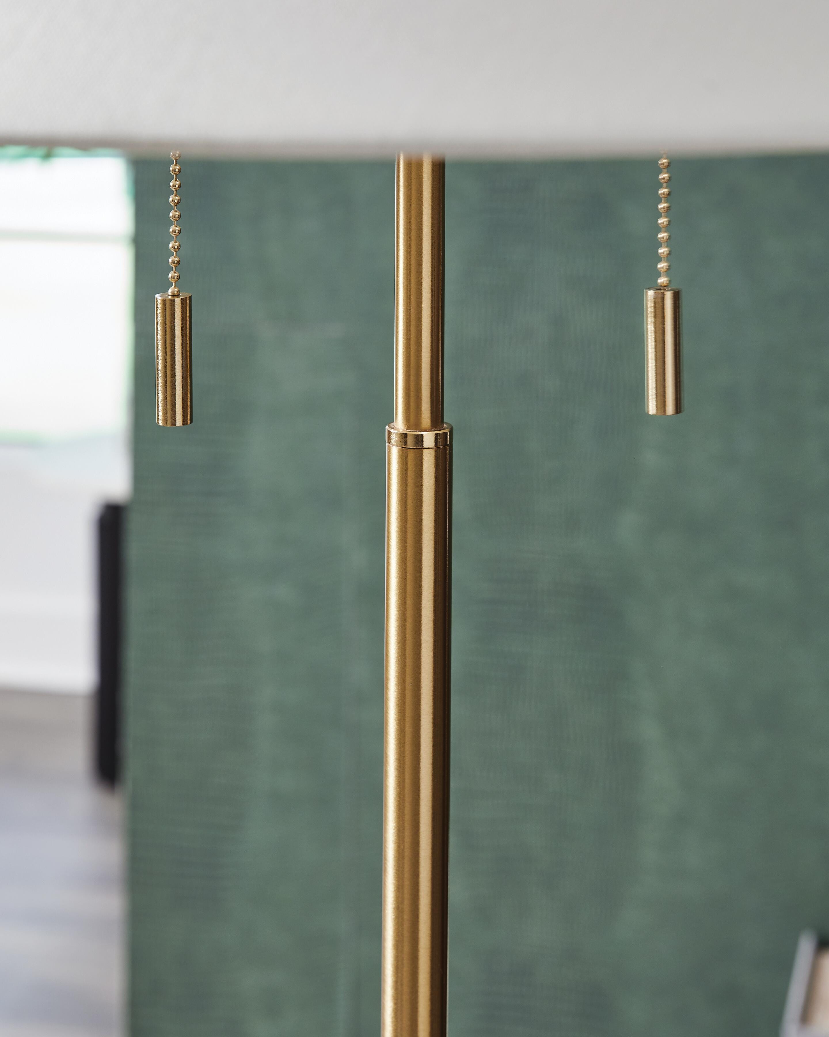 Haigwood Floor Lamp - image 3