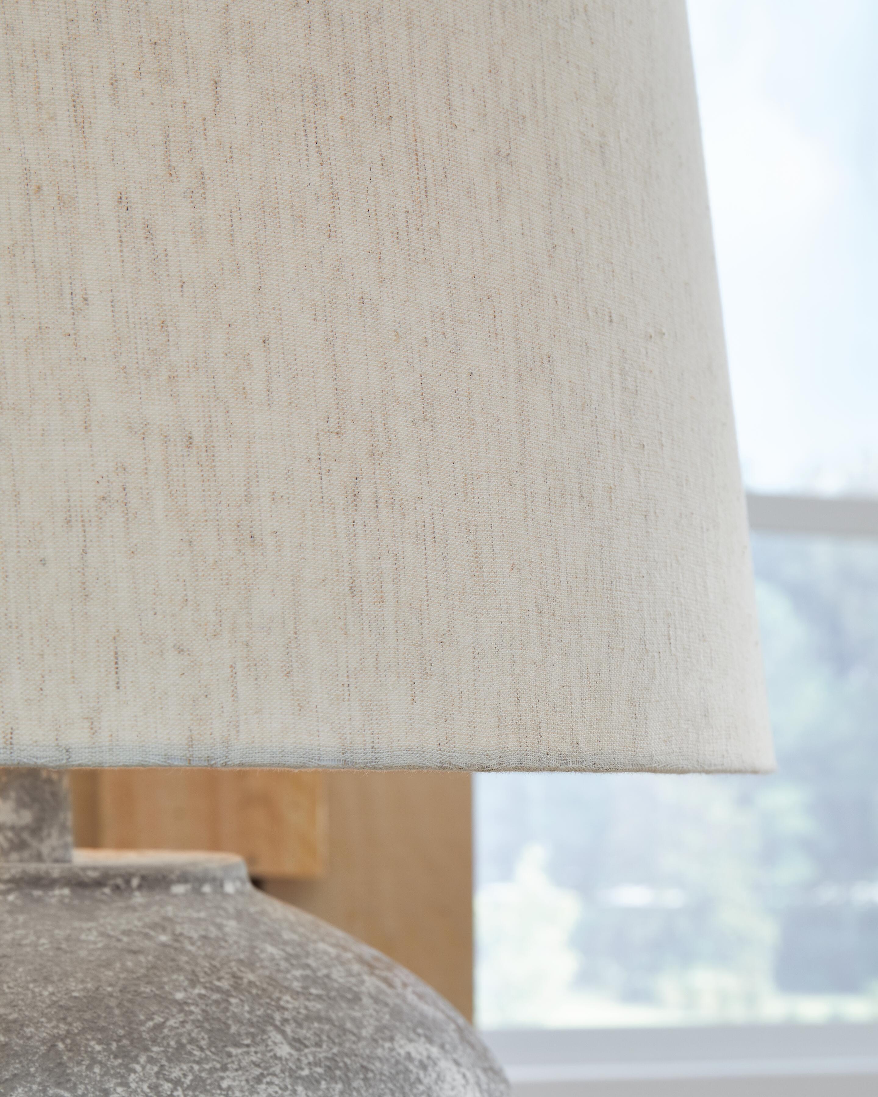 Dreward Table Lamp - image 3