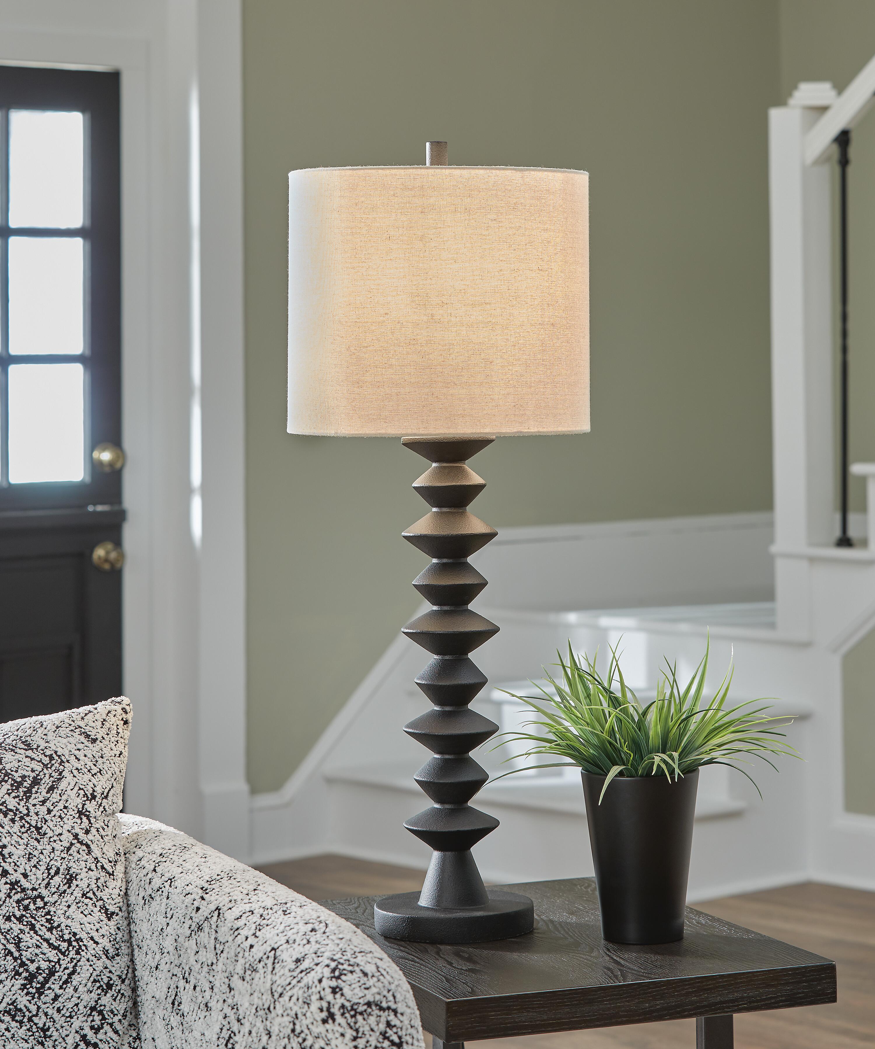 Luanndon Buffet Lamp - image 1
