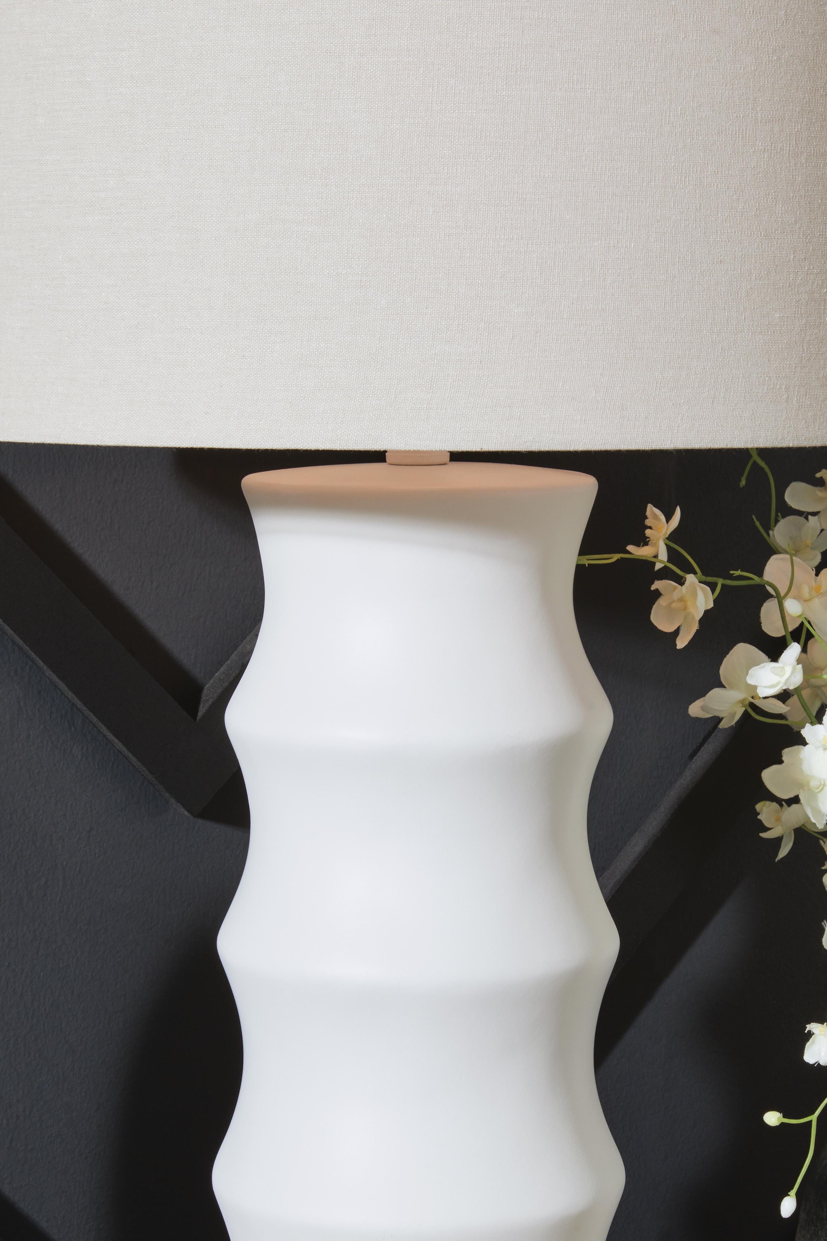 Veraleigh Table Lamp - image 3