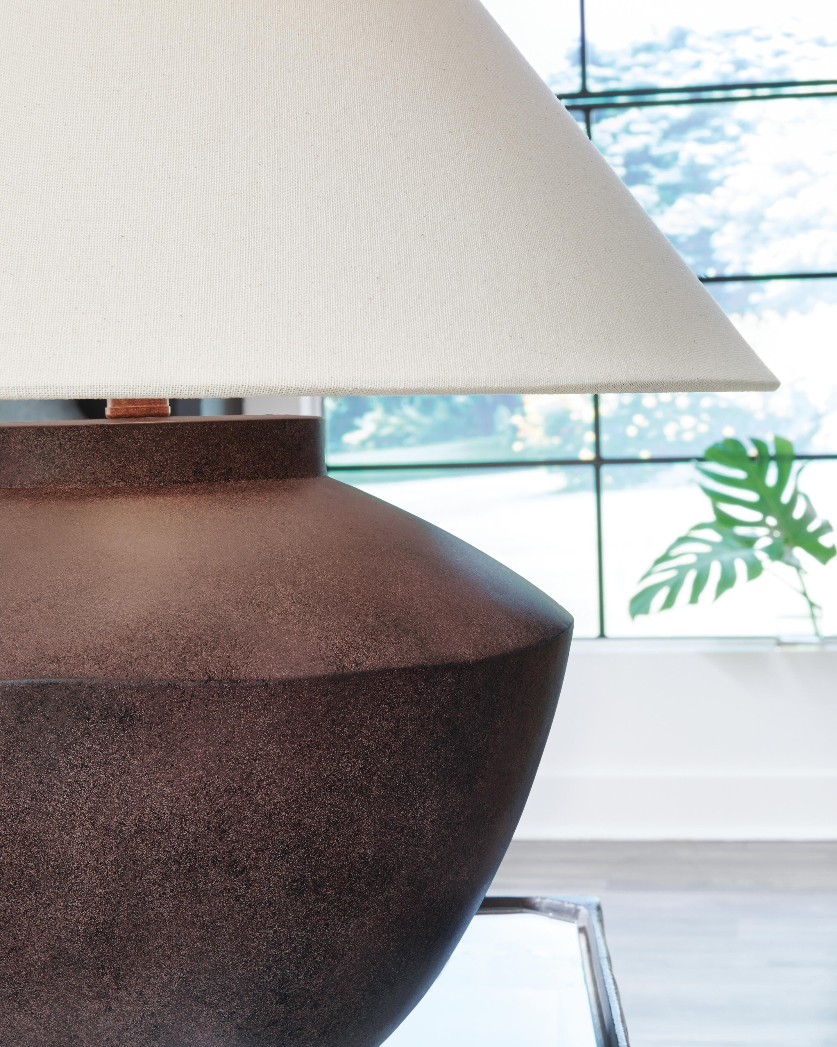 Honsworth Table Lamp - image 3