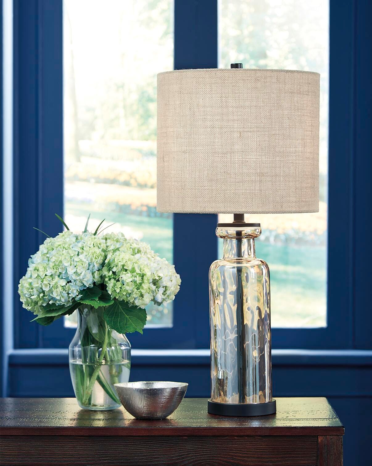 Laurentia Table Lamp - image 1